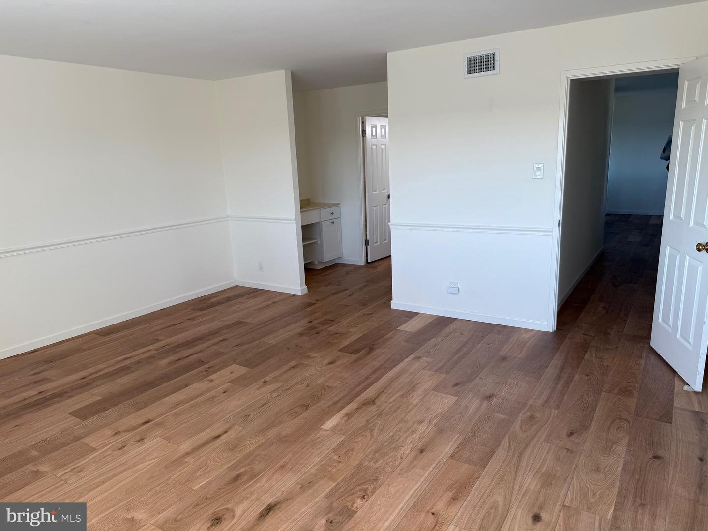 309 YOAKUM PKWY #1218, ALEXANDRIA, Virginia 22304, 3 Bedrooms Bedrooms, ,2 BathroomsBathrooms,Residential,For sale,309 YOAKUM PKWY #1218,VAAX2050500 MLS # VAAX2050500