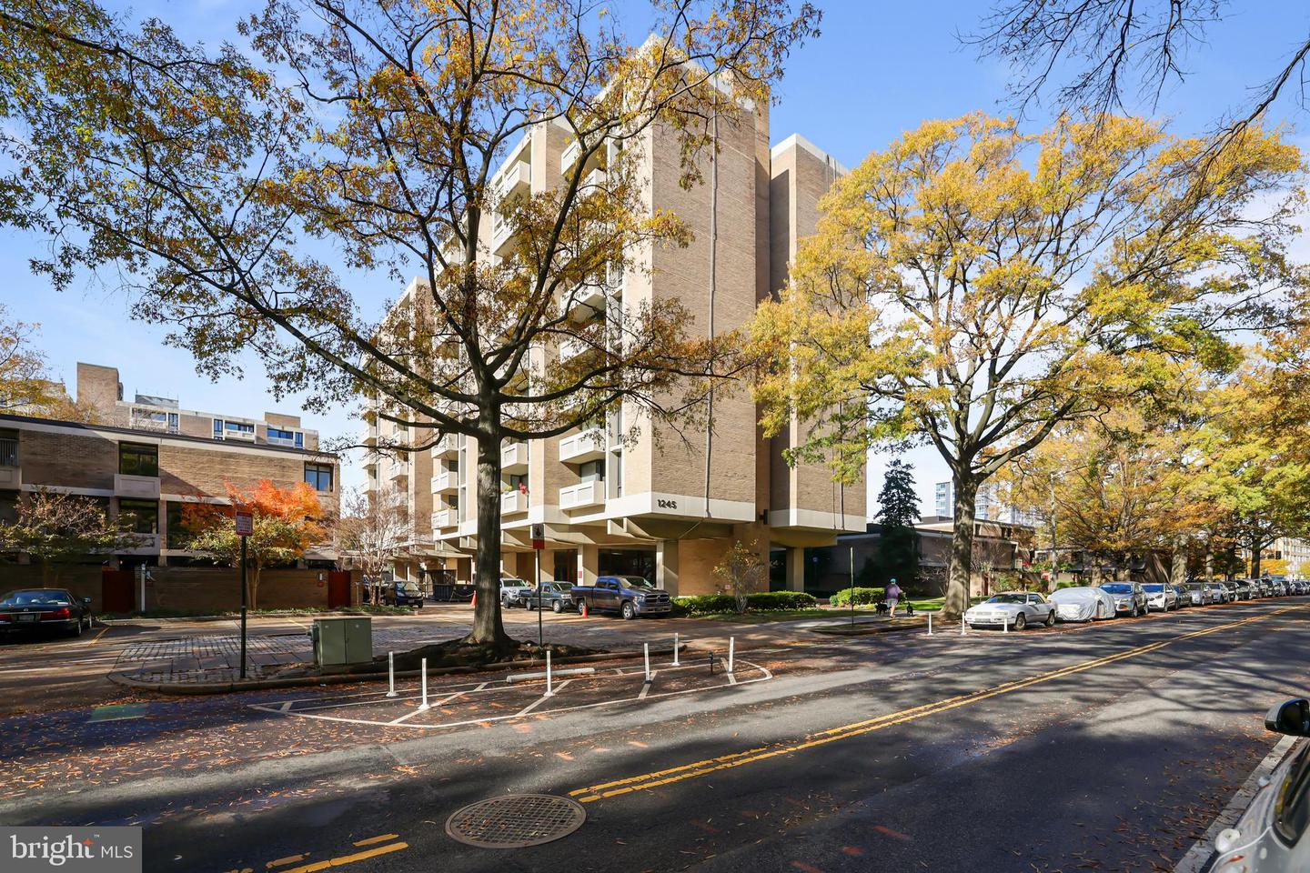 1245 4TH ST SW #E106, WASHINGTON, District Of Columbia 20024, 1 Bedroom Bedrooms, 4 Rooms Rooms,1 BathroomBathrooms,Residential,For sale,1245 4TH ST SW #E106,DCDC2225478 MLS # DCDC2225478