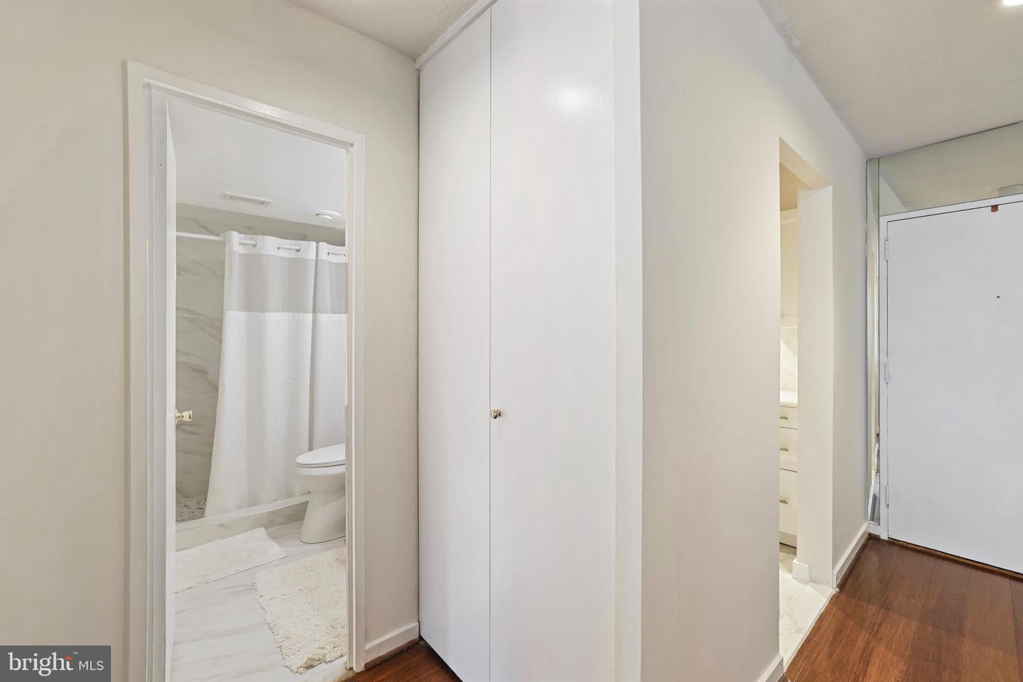 1245 4TH ST SW #E106, WASHINGTON, District Of Columbia 20024, 1 Bedroom Bedrooms, 4 Rooms Rooms,1 BathroomBathrooms,Residential,For sale,1245 4TH ST SW #E106,DCDC2225478 MLS # DCDC2225478