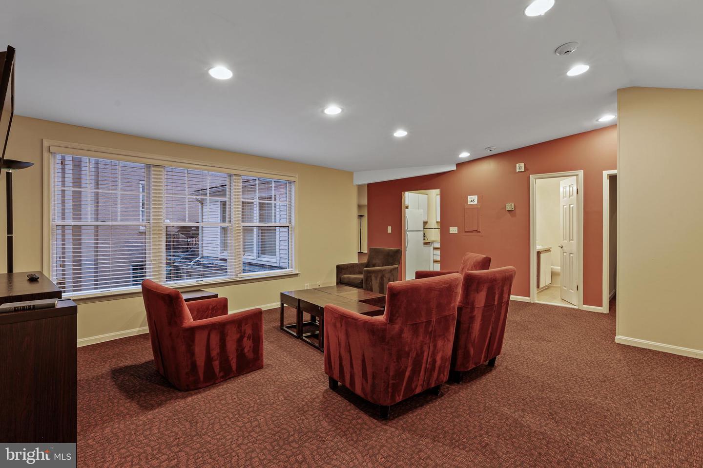 1245 4TH ST SW #E106, WASHINGTON, District Of Columbia 20024, 1 Bedroom Bedrooms, 4 Rooms Rooms,1 BathroomBathrooms,Residential,For sale,1245 4TH ST SW #E106,DCDC2225478 MLS # DCDC2225478