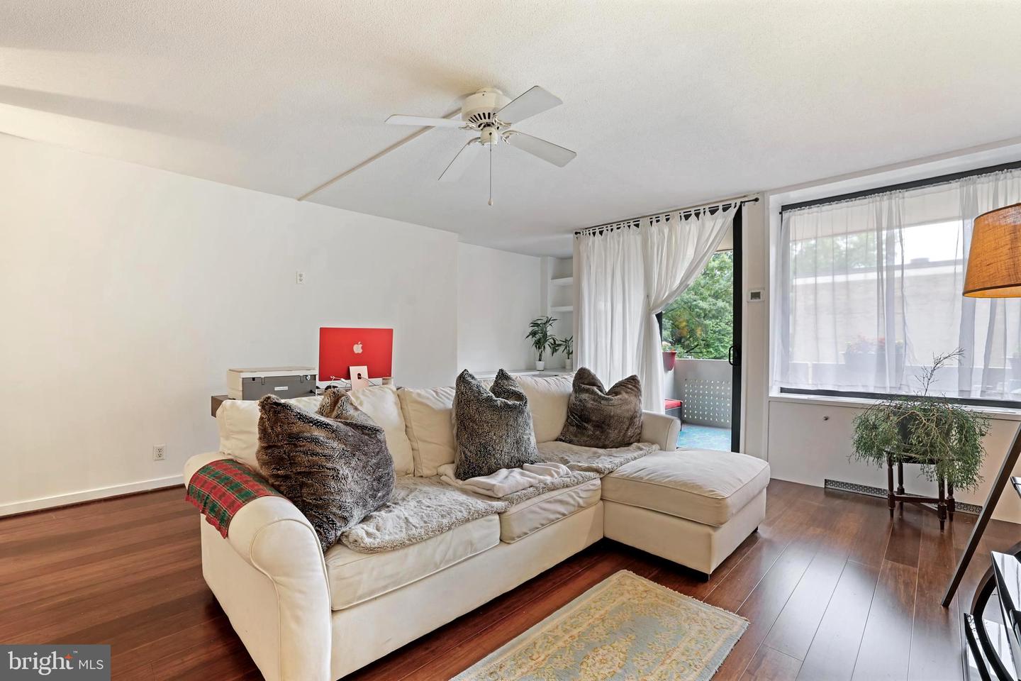 1245 4TH ST SW #E106, WASHINGTON, District Of Columbia 20024, 1 Bedroom Bedrooms, 4 Rooms Rooms,1 BathroomBathrooms,Residential,For sale,1245 4TH ST SW #E106,DCDC2225478 MLS # DCDC2225478