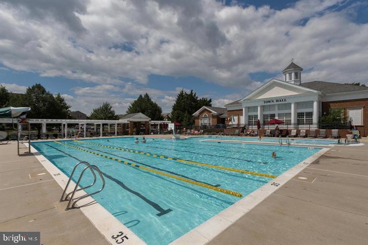 42721 CENTER ST, CHANTILLY, Virginia 20152, 4 Bedrooms Bedrooms, ,3 BathroomsBathrooms,Residential,For sale,42721 CENTER ST,VALO2108238 MLS # VALO2108238