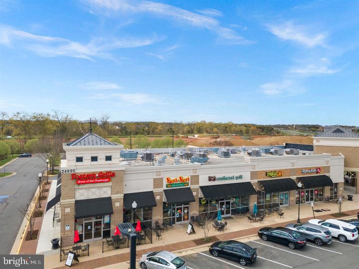 42721 CENTER ST, CHANTILLY, Virginia 20152, 4 Bedrooms Bedrooms, ,3 BathroomsBathrooms,Residential,For sale,42721 CENTER ST,VALO2108238 MLS # VALO2108238