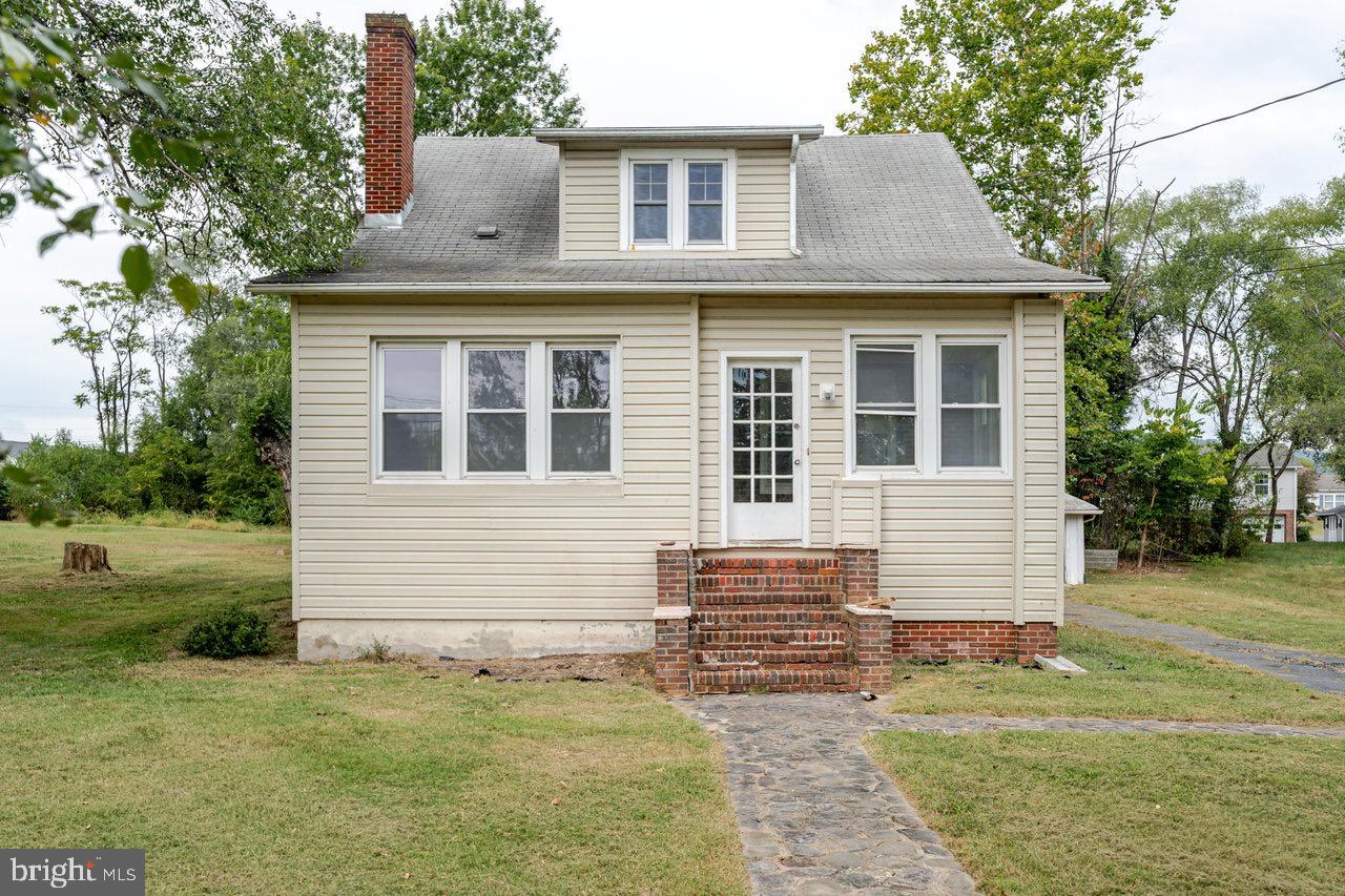 9571 TOWN HALL ROAD, MCGAHEYSVILLE, Virginia 22840, 4 Bedrooms Bedrooms, ,1 BathroomBathrooms,Residential,For sale,9571 TOWN HALL ROAD,VARO2002630 MLS # VARO2002630