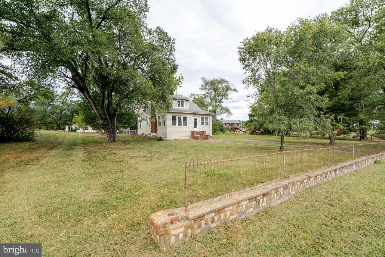 9571 TOWN HALL ROAD, MCGAHEYSVILLE, Virginia 22840, 4 Bedrooms Bedrooms, ,1 BathroomBathrooms,Residential,For sale,9571 TOWN HALL ROAD,VARO2002630 MLS # VARO2002630