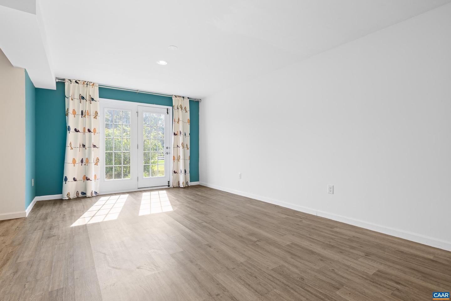 20 HOLLY HILL DR, BARBOURSVILLE, Virginia 22923, 3 Bedrooms Bedrooms, ,3 BathroomsBathrooms,Residential,For sale,20 HOLLY HILL DR,669637 MLS # 669637