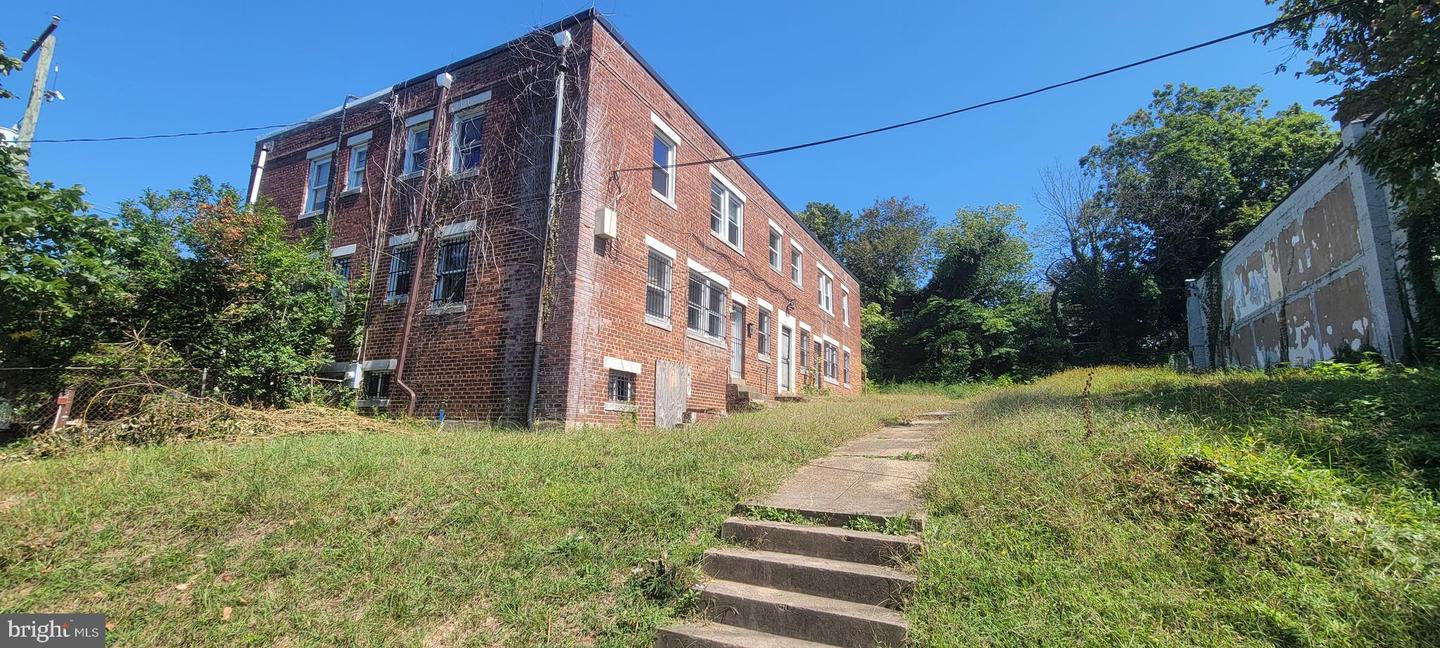 4962-4966 BENNING RD SE, WASHINGTON, District Of Columbia 20019, 8 Bedrooms Bedrooms, ,4 BathroomsBathrooms,Residential,For sale,4962-4966 BENNING RD SE,DCDC2225480 MLS # DCDC2225480