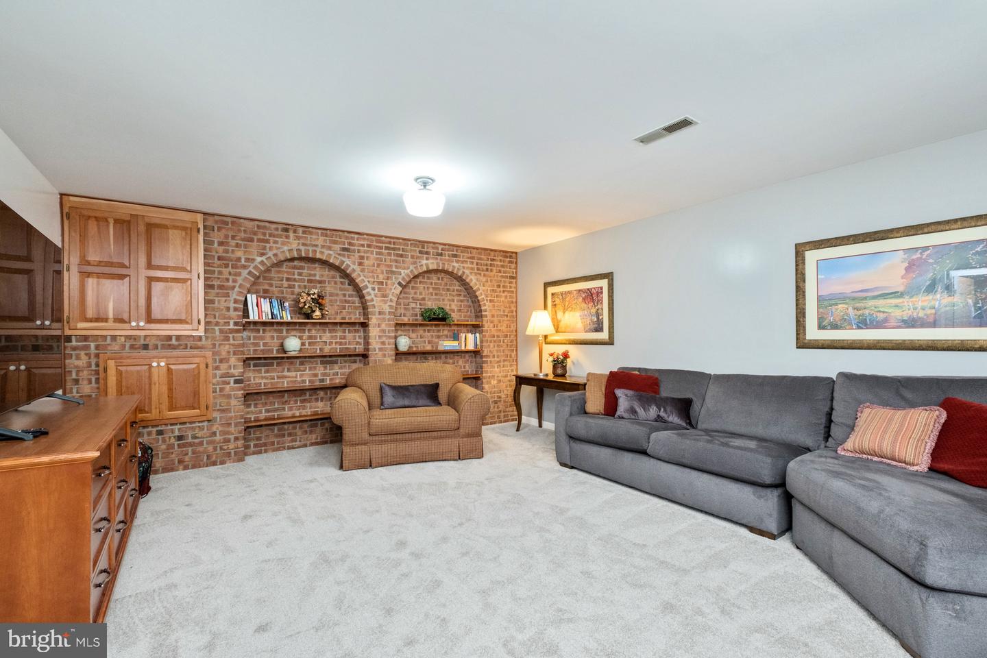 155 JESSAMINE PL, MCGAHEYSVILLE, Virginia 22840, 4 Bedrooms Bedrooms, ,3 BathroomsBathrooms,Residential,For sale,155 JESSAMINE PL,VARO2002632 MLS # VARO2002632