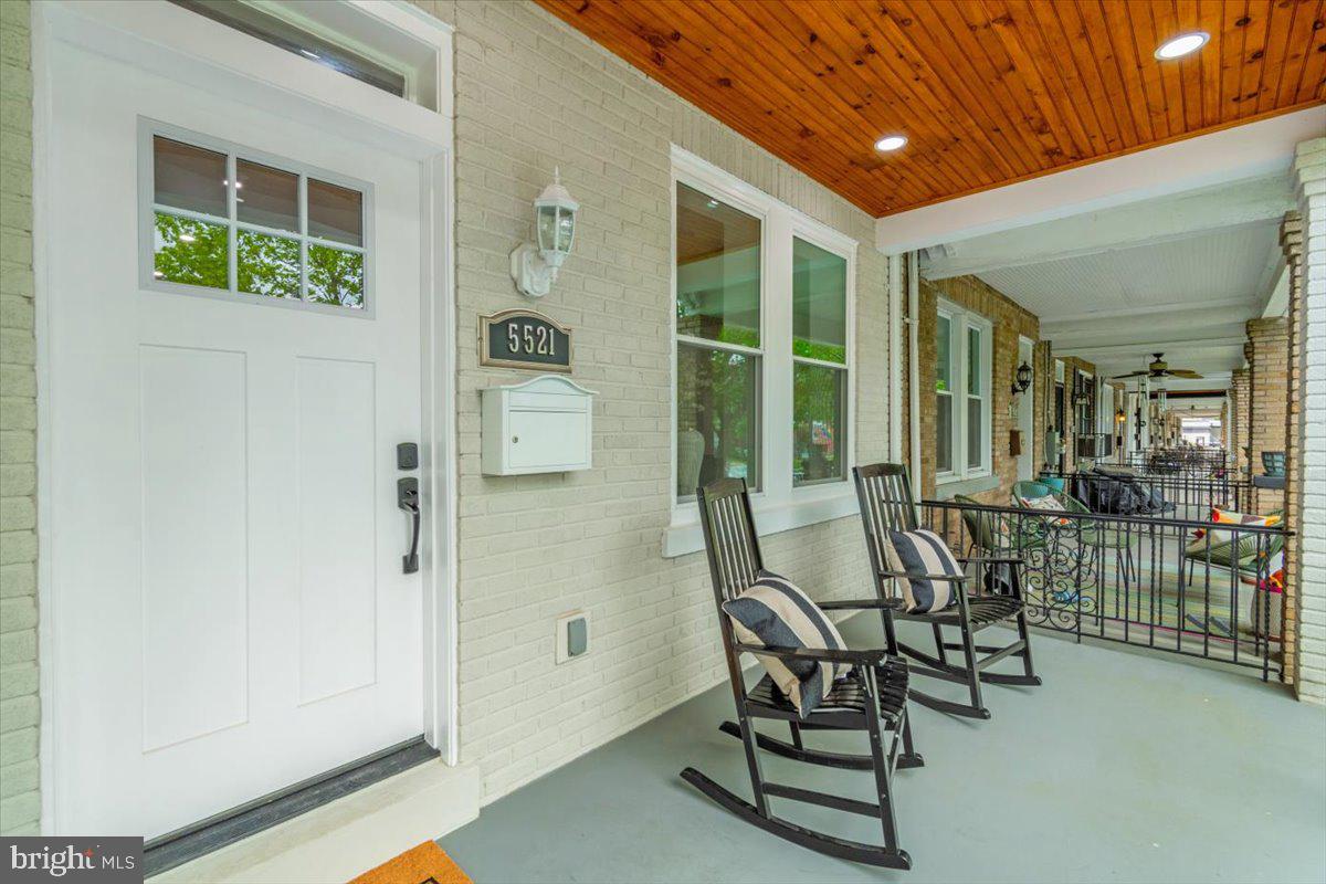 5521 4TH ST NW, WASHINGTON, District Of Columbia 20011, 5 Bedrooms Bedrooms, ,3 BathroomsBathrooms,Residential,For sale,5521 4TH ST NW,DCDC2225516 MLS # DCDC2225516