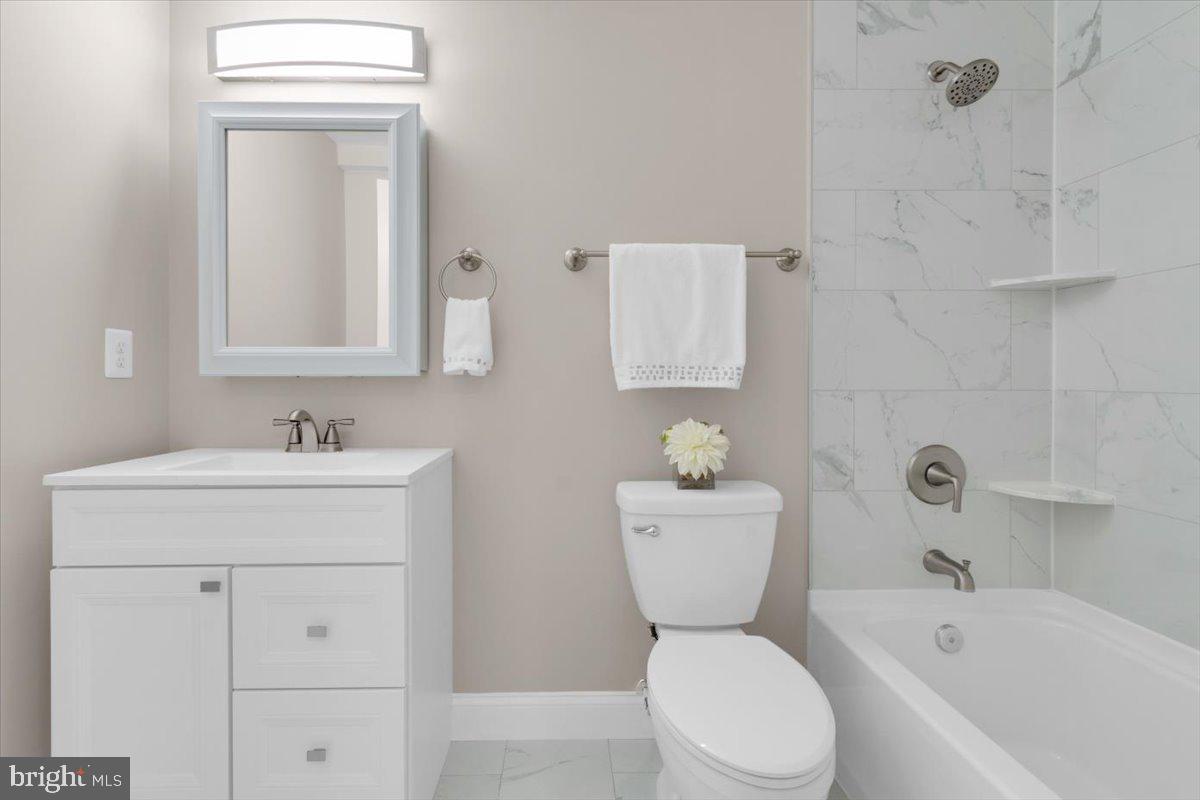 5521 4TH ST NW, WASHINGTON, District Of Columbia 20011, 5 Bedrooms Bedrooms, ,3 BathroomsBathrooms,Residential,For sale,5521 4TH ST NW,DCDC2225516 MLS # DCDC2225516