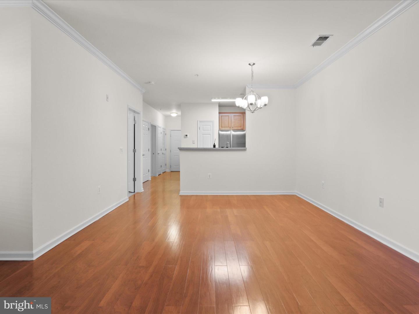 3820 LIGHTFOOT ST #214, CHANTILLY, Virginia 20151, 2 Bedrooms Bedrooms, ,1 BathroomBathrooms,Residential,For sale,3820 LIGHTFOOT ST #214,VAFX2272744 MLS # VAFX2272744