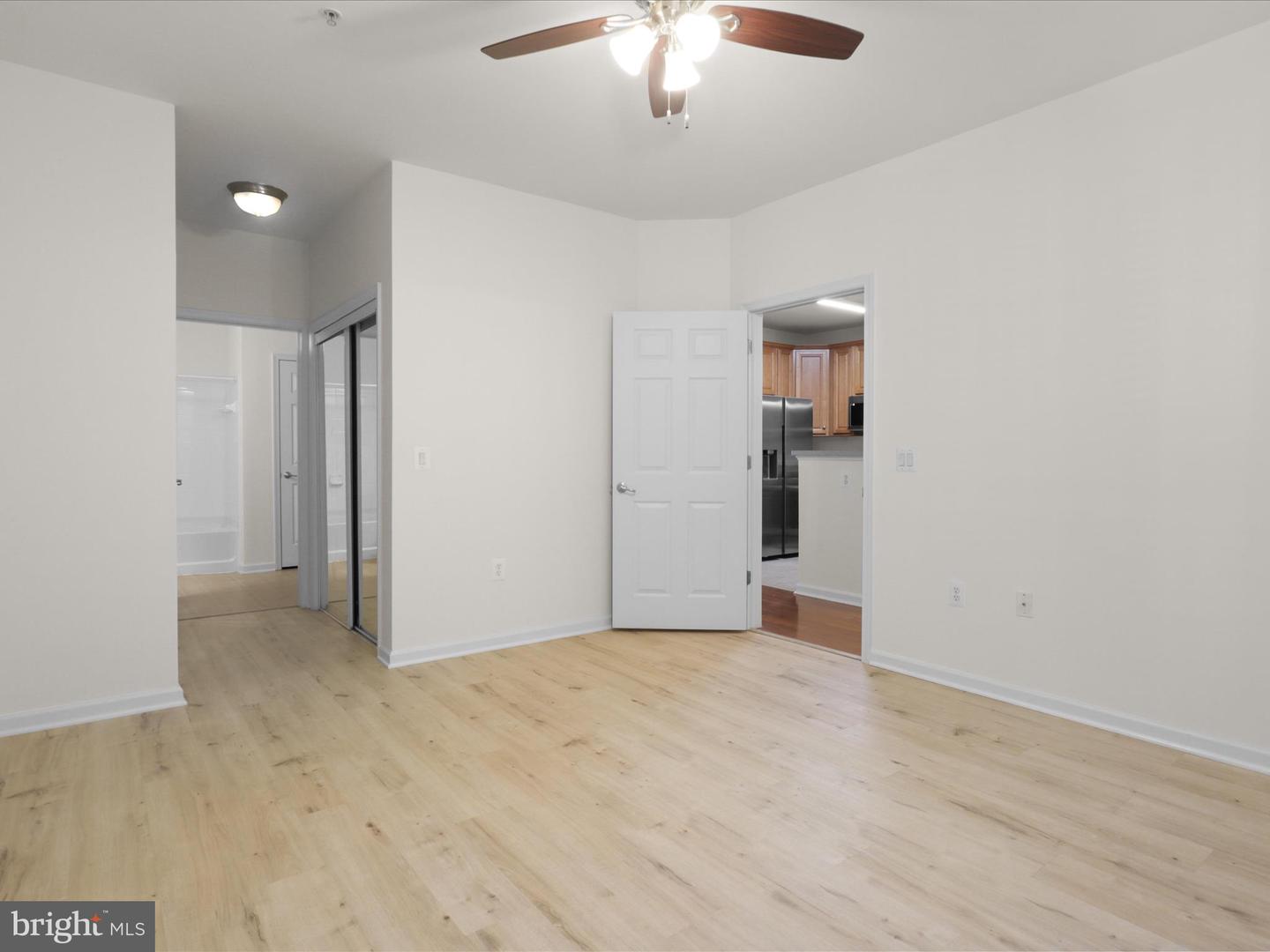 3820 LIGHTFOOT ST #214, CHANTILLY, Virginia 20151, 2 Bedrooms Bedrooms, ,1 BathroomBathrooms,Residential,For sale,3820 LIGHTFOOT ST #214,VAFX2272744 MLS # VAFX2272744