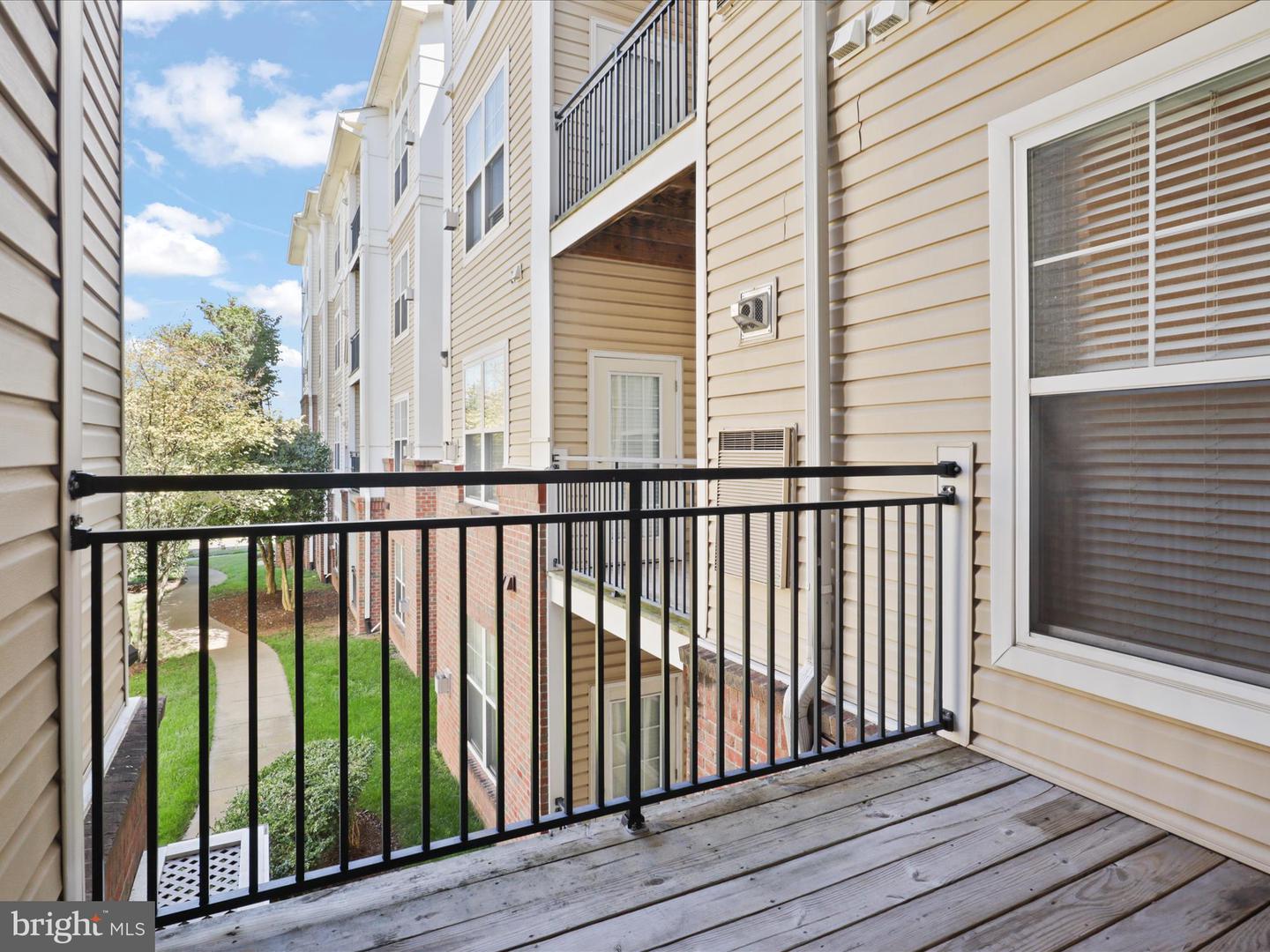 3820 LIGHTFOOT ST #214, CHANTILLY, Virginia 20151, 2 Bedrooms Bedrooms, ,1 BathroomBathrooms,Residential,For sale,3820 LIGHTFOOT ST #214,VAFX2272744 MLS # VAFX2272744