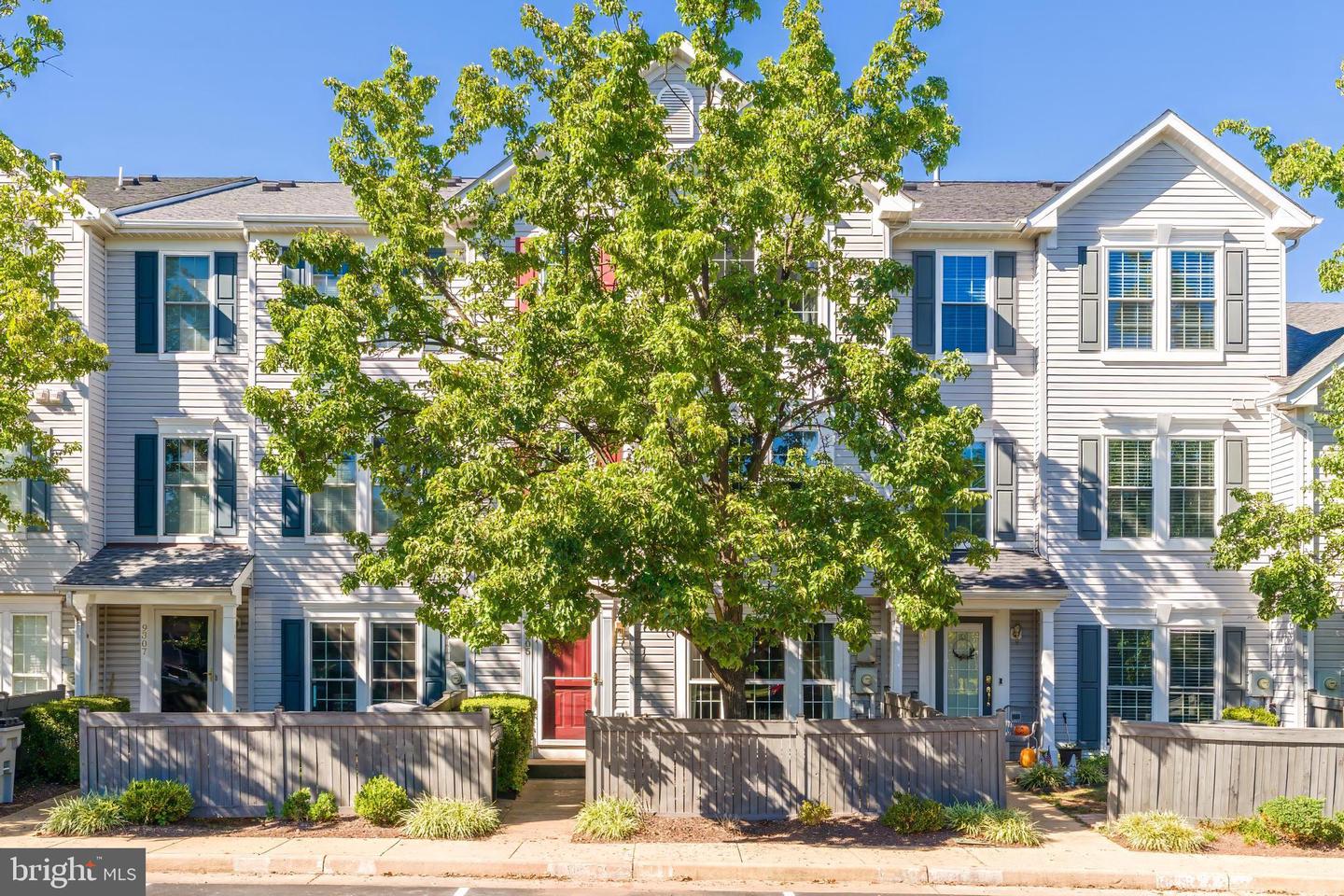 9305 GOOSEBERRY DR, MANASSAS, Virginia 20110, 3 Bedrooms Bedrooms, ,2 BathroomsBathrooms,Residential,For sale,9305 GOOSEBERRY DR,VAMN2009448 MLS # VAMN2009448