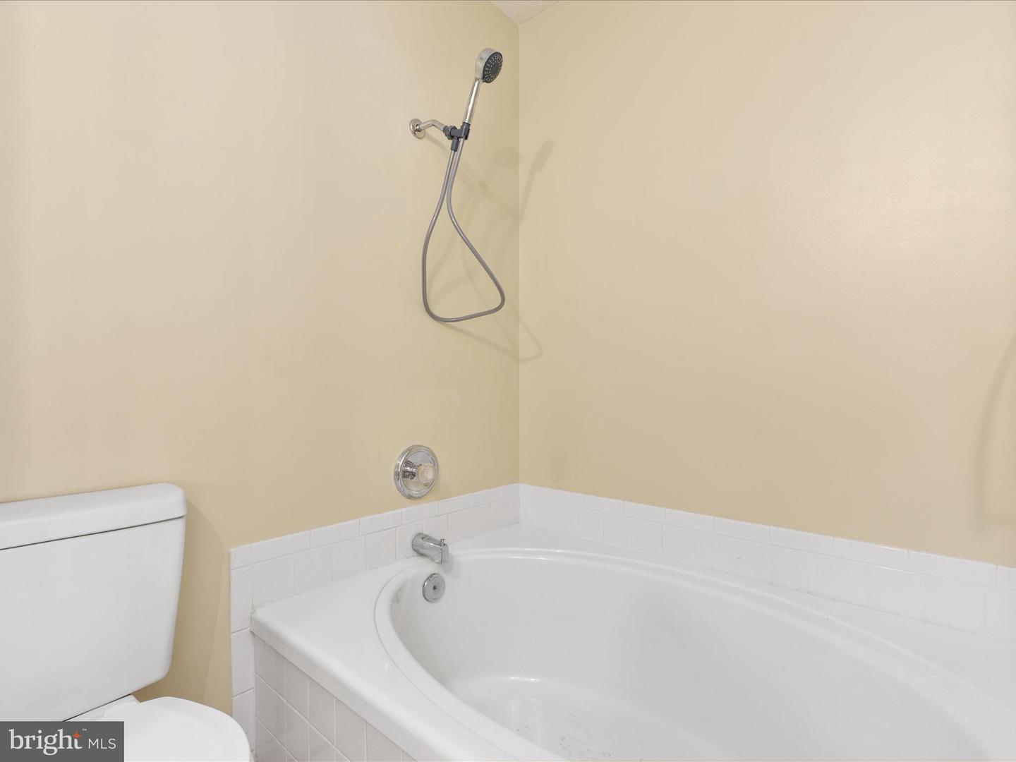 175 SCARLET TANAGER LN, FRONT ROYAL, Virginia 22630, 4 Bedrooms Bedrooms, ,2 BathroomsBathrooms,Residential,For sale,175 SCARLET TANAGER LN,VAWR2012486 MLS # VAWR2012486
