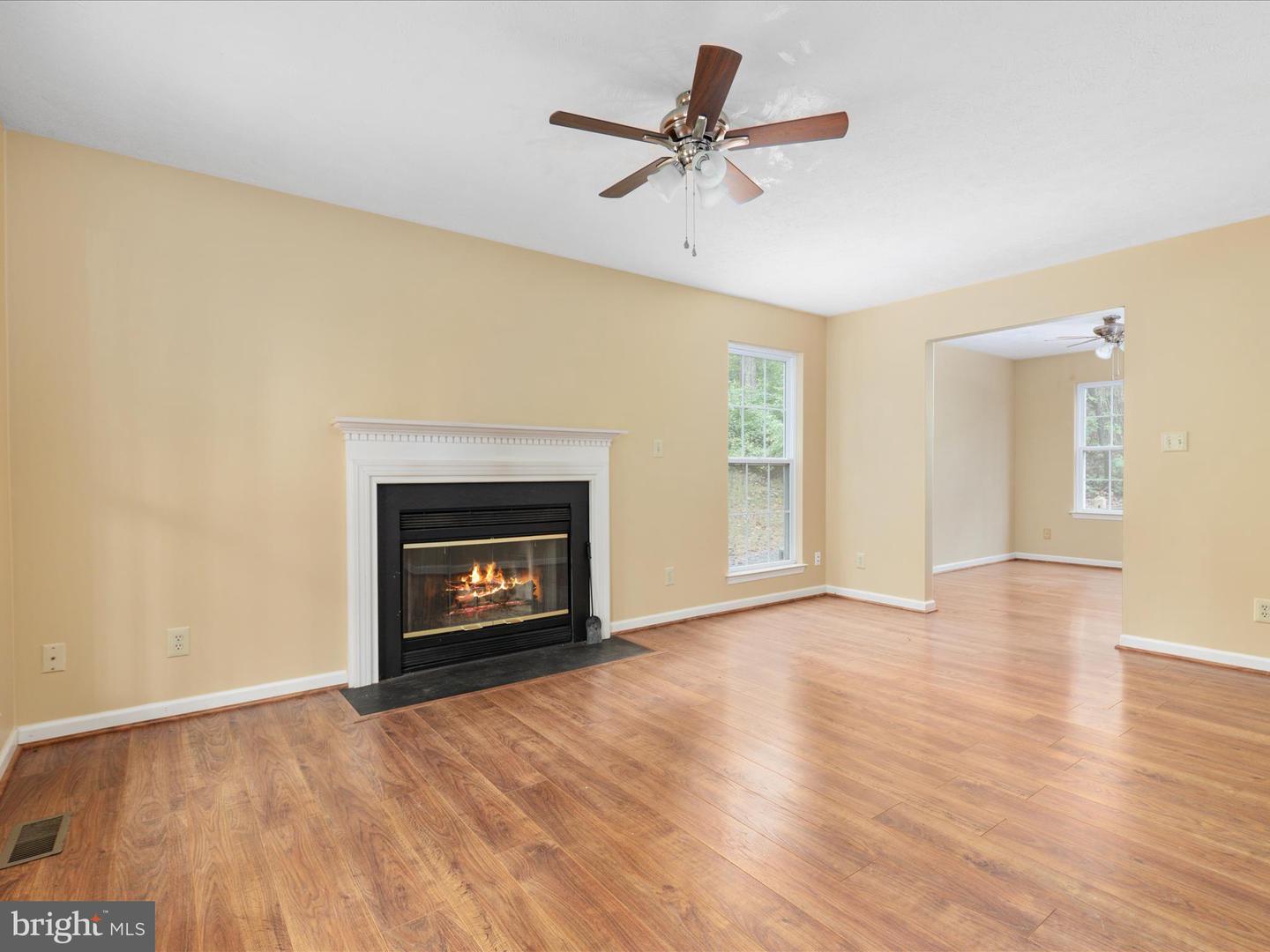 175 SCARLET TANAGER LN, FRONT ROYAL, Virginia 22630, 4 Bedrooms Bedrooms, ,2 BathroomsBathrooms,Residential,For sale,175 SCARLET TANAGER LN,VAWR2012486 MLS # VAWR2012486