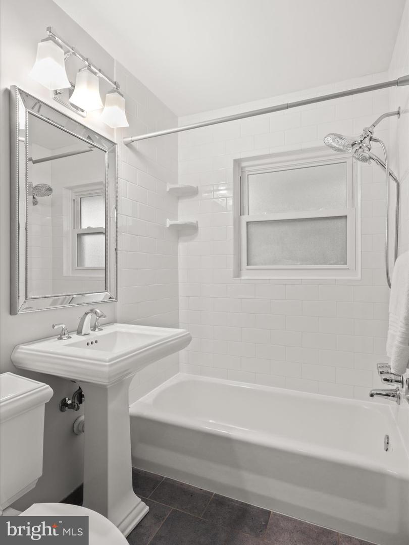 6330 GENTELE CT, ALEXANDRIA, Virginia 22310, 3 Bedrooms Bedrooms, ,3 BathroomsBathrooms,Residential,For sale,6330 GENTELE CT,VAFX2272758 MLS # VAFX2272758