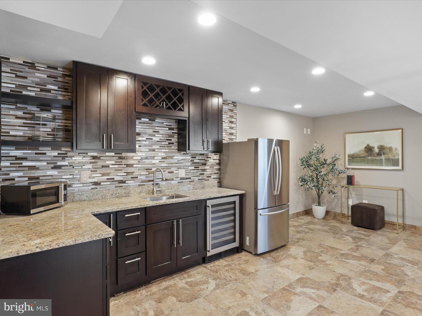 6330 GENTELE CT, ALEXANDRIA, Virginia 22310, 3 Bedrooms Bedrooms, ,3 BathroomsBathrooms,Residential,For sale,6330 GENTELE CT,VAFX2272758 MLS # VAFX2272758