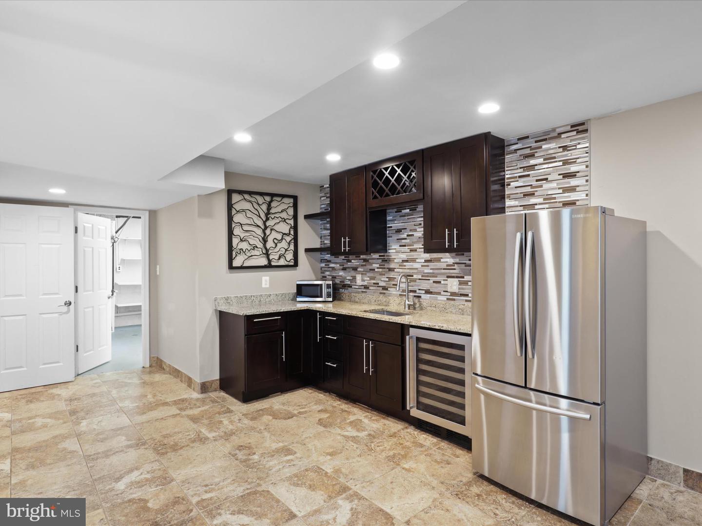 6330 GENTELE CT, ALEXANDRIA, Virginia 22310, 3 Bedrooms Bedrooms, ,3 BathroomsBathrooms,Residential,For sale,6330 GENTELE CT,VAFX2272758 MLS # VAFX2272758