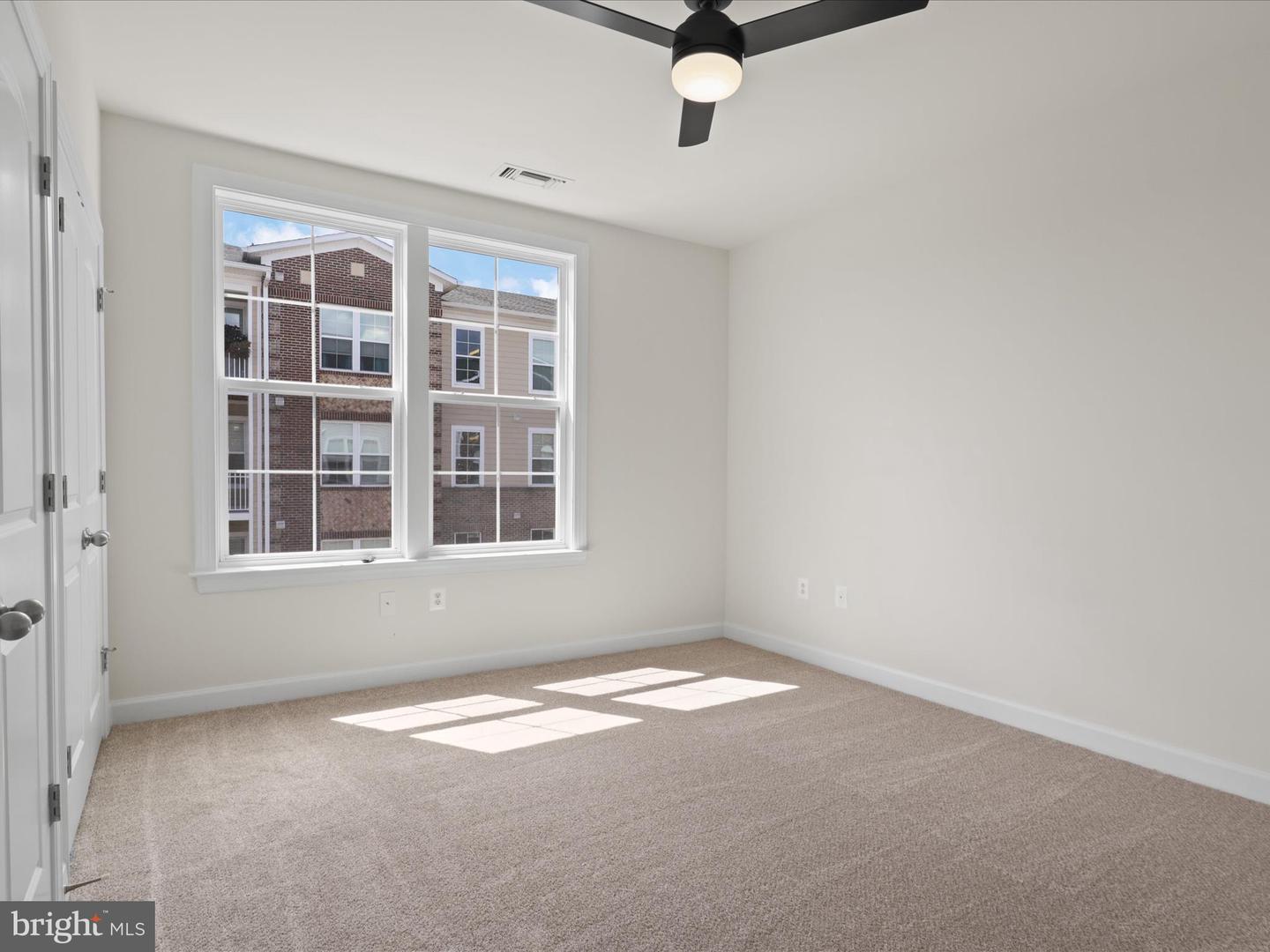 13724 NEIL ARMSTRONG AVE #408, HERNDON, Virginia 20171, 2 Bedrooms Bedrooms, ,2 BathroomsBathrooms,Residential,For sale,13724 NEIL ARMSTRONG AVE #408,VAFX2272760 MLS # VAFX2272760