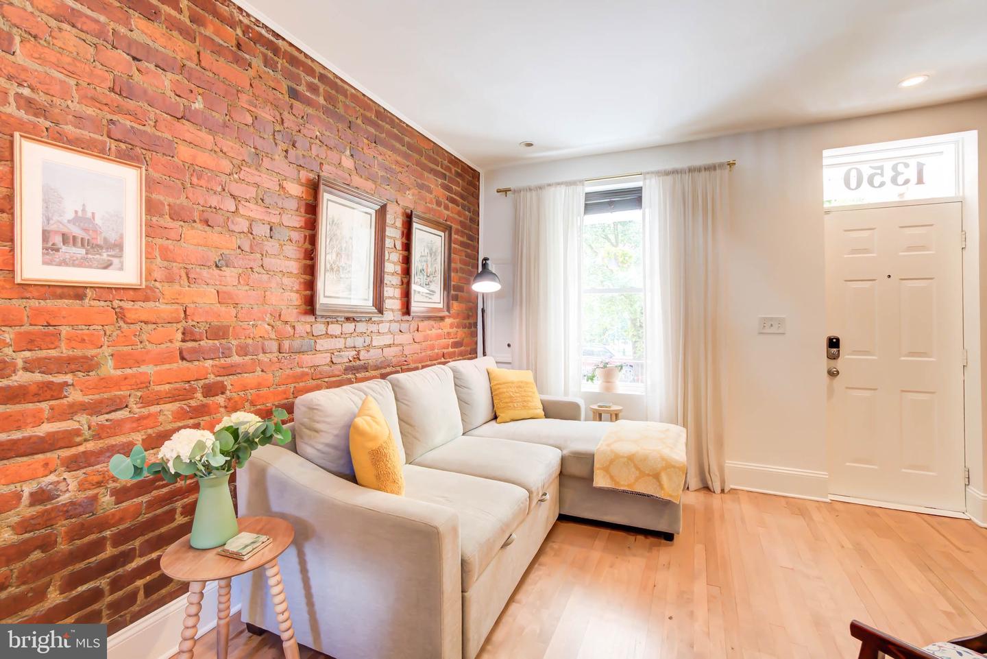 1350 C ST NE, WASHINGTON, District Of Columbia 20002, 2 Bedrooms Bedrooms, ,1 BathroomBathrooms,Residential,For sale,1350 C ST NE,DCDC2225574 MLS # DCDC2225574