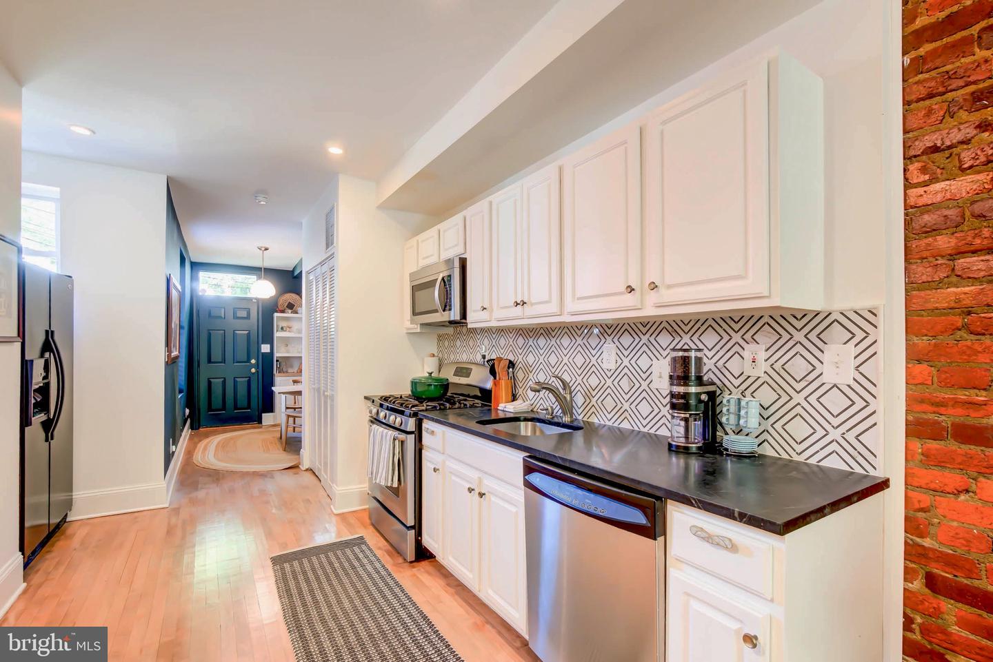 1350 C ST NE, WASHINGTON, District Of Columbia 20002, 2 Bedrooms Bedrooms, ,1 BathroomBathrooms,Residential,For sale,1350 C ST NE,DCDC2225574 MLS # DCDC2225574