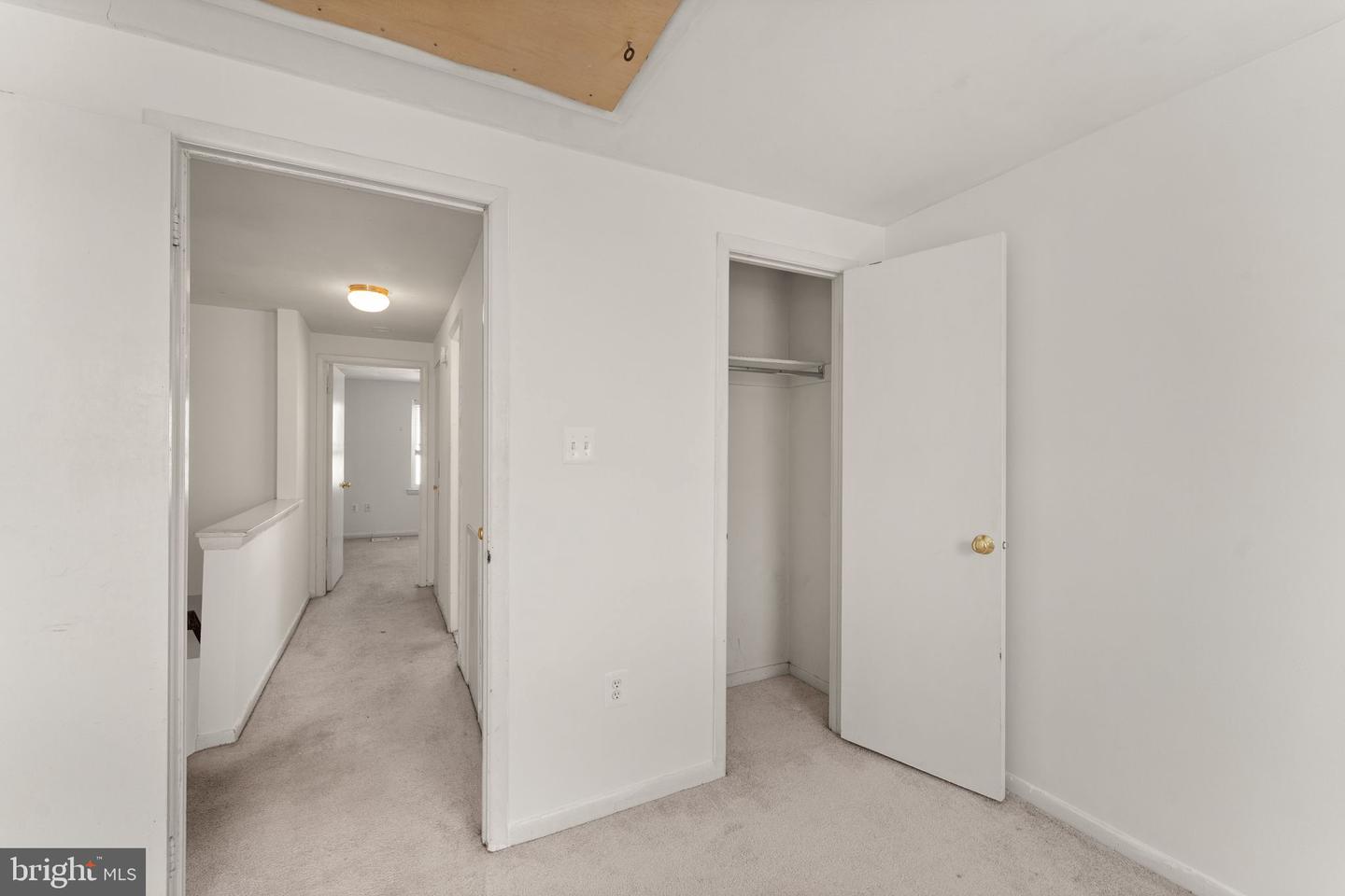 13838 BEAUJOLAIS CT, CHANTILLY, Virginia 20151, 2 Bedrooms Bedrooms, ,1 BathroomBathrooms,Residential,For sale,13838 BEAUJOLAIS CT,VAFX2272762 MLS # VAFX2272762