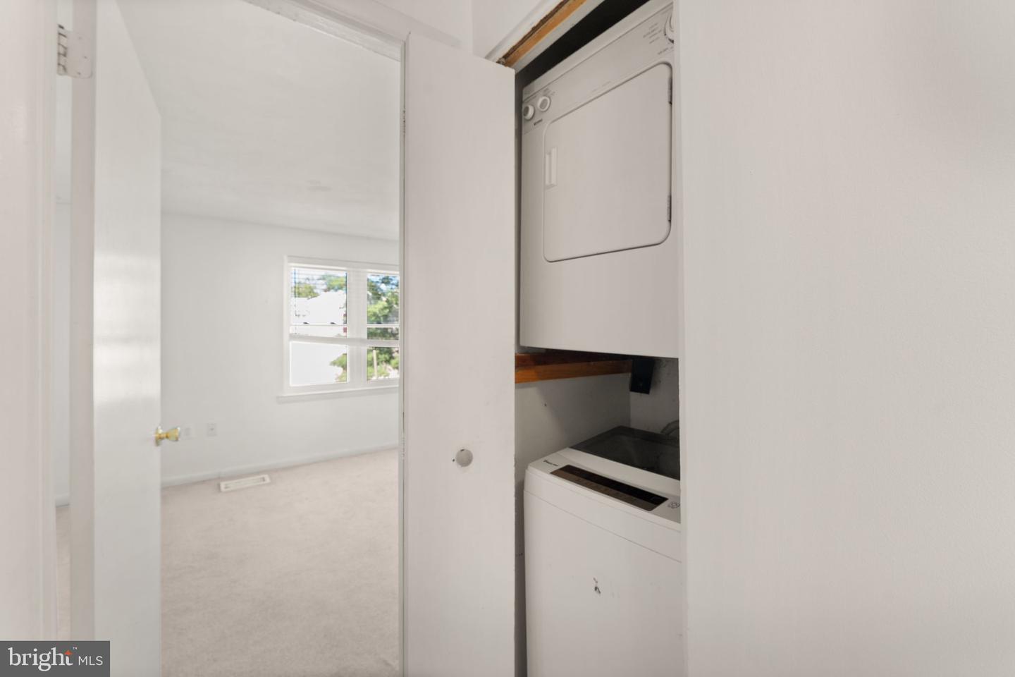 13838 BEAUJOLAIS CT, CHANTILLY, Virginia 20151, 2 Bedrooms Bedrooms, ,1 BathroomBathrooms,Residential,For sale,13838 BEAUJOLAIS CT,VAFX2272762 MLS # VAFX2272762