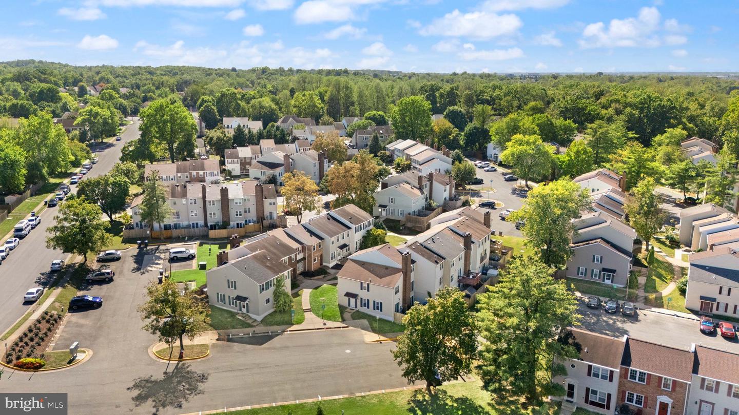 13838 BEAUJOLAIS CT, CHANTILLY, Virginia 20151, 2 Bedrooms Bedrooms, ,1 BathroomBathrooms,Residential,For sale,13838 BEAUJOLAIS CT,VAFX2272762 MLS # VAFX2272762