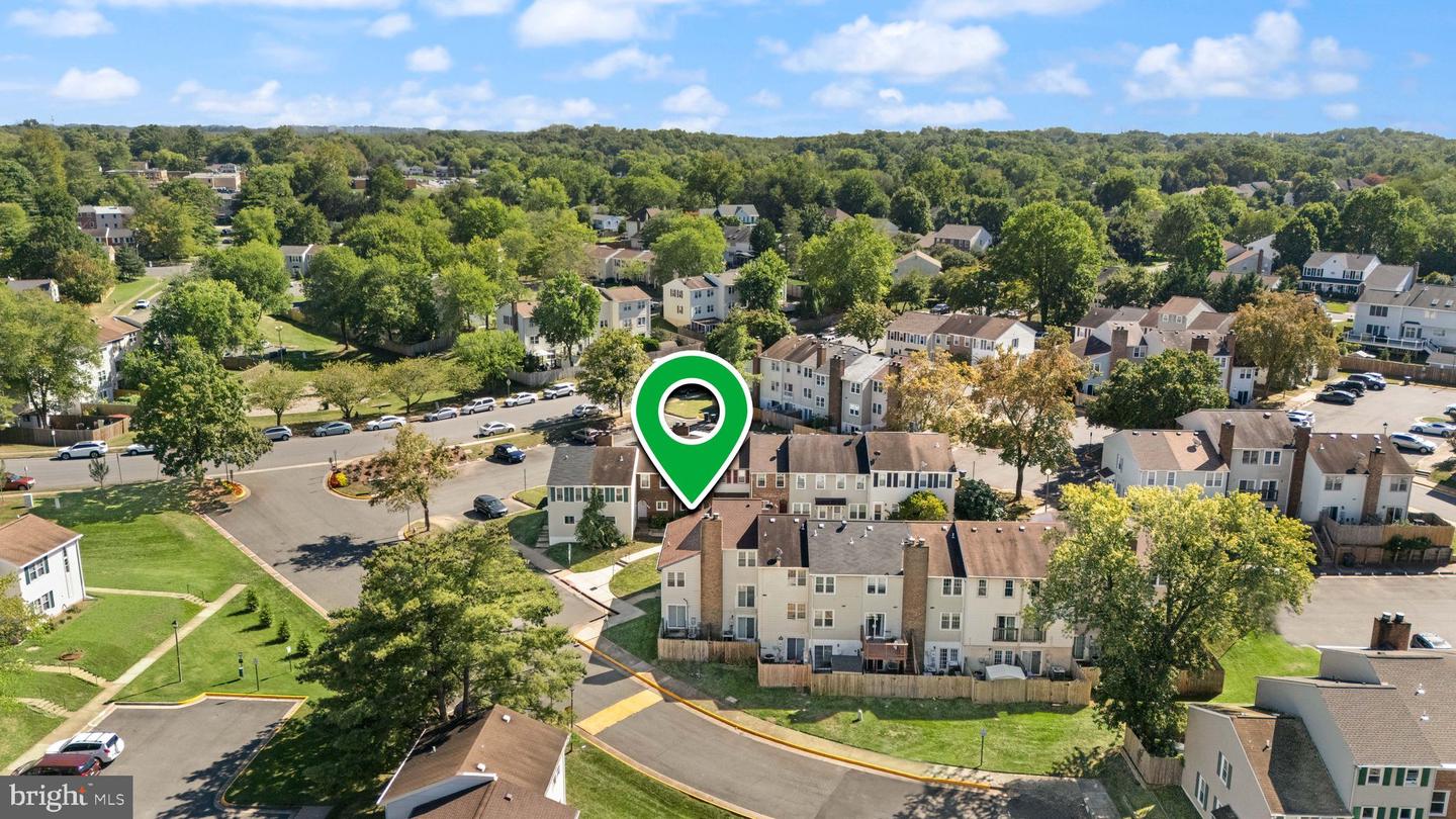 13838 BEAUJOLAIS CT, CHANTILLY, Virginia 20151, 2 Bedrooms Bedrooms, ,1 BathroomBathrooms,Residential,For sale,13838 BEAUJOLAIS CT,VAFX2272762 MLS # VAFX2272762