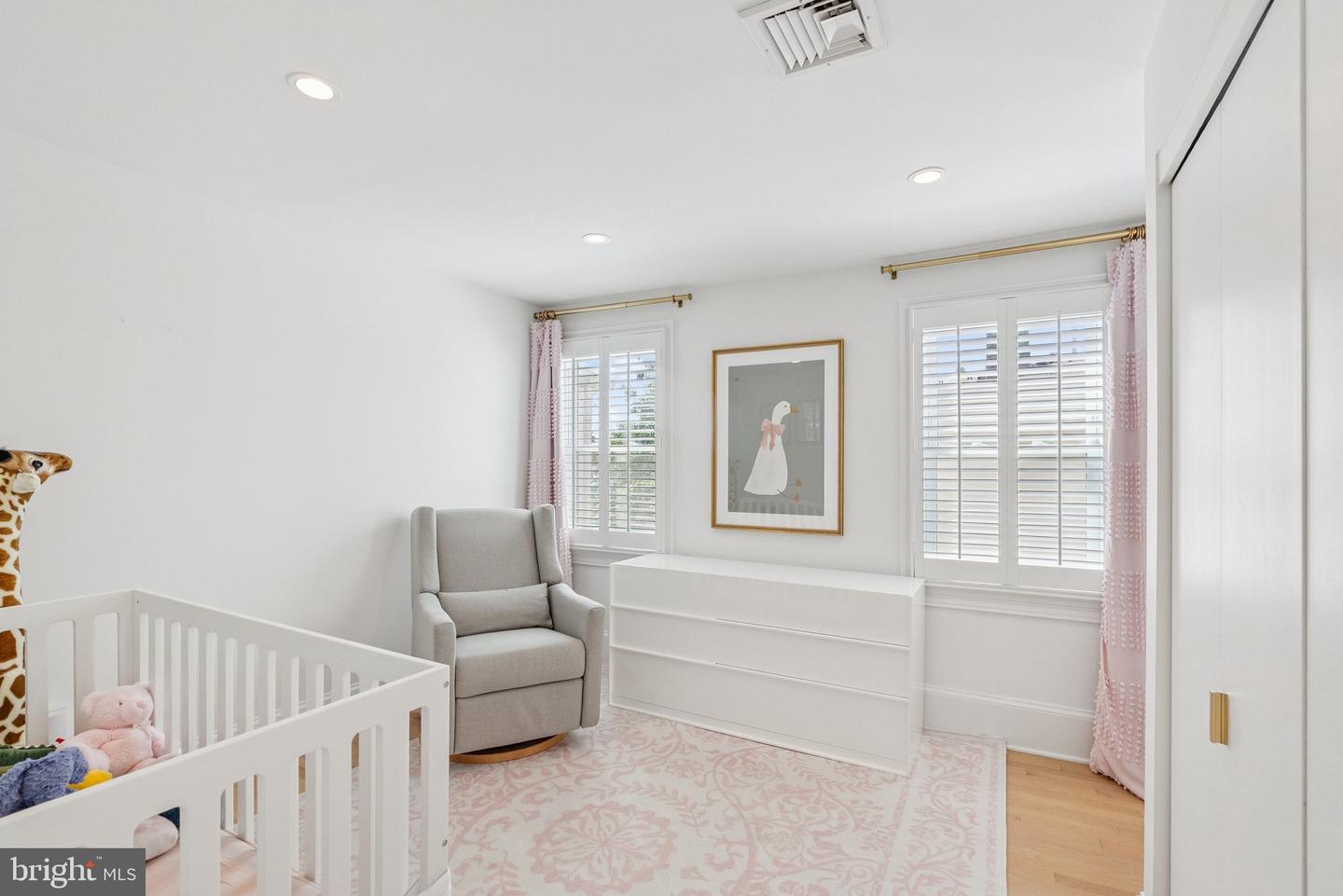 1415 33RD ST NW, WASHINGTON, District Of Columbia 20007, 4 Bedrooms Bedrooms, ,4 BathroomsBathrooms,Residential,For sale,1415 33RD ST NW,DCDC2225578 MLS # DCDC2225578