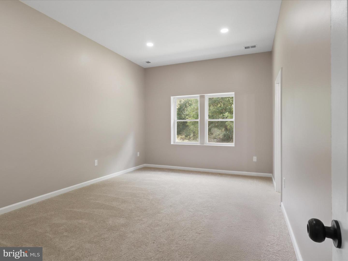 8039 CHANCELLOR RD, FREDERICKSBURG, Virginia 22407, 5 Bedrooms Bedrooms, ,4 BathroomsBathrooms,Residential,For sale,8039 CHANCELLOR RD,VASP2036706 MLS # VASP2036706