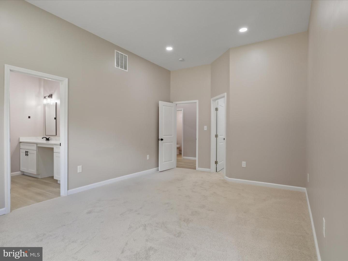 8039 CHANCELLOR RD, FREDERICKSBURG, Virginia 22407, 5 Bedrooms Bedrooms, ,4 BathroomsBathrooms,Residential,For sale,8039 CHANCELLOR RD,VASP2036706 MLS # VASP2036706