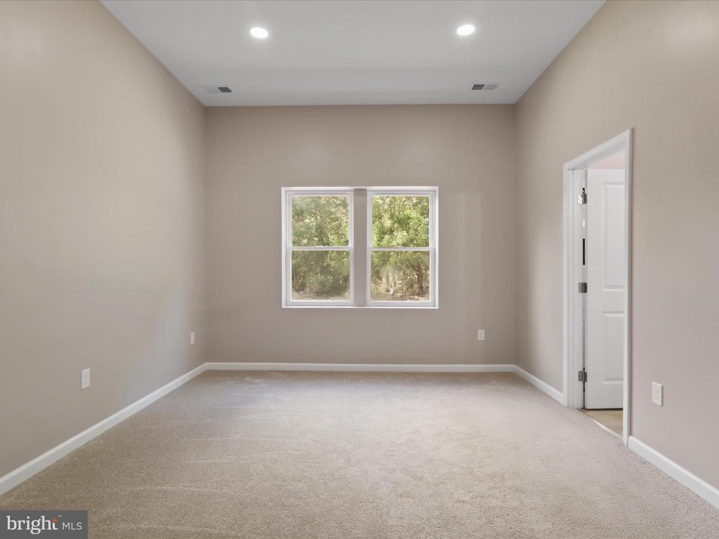 8039 CHANCELLOR RD, FREDERICKSBURG, Virginia 22407, 5 Bedrooms Bedrooms, ,4 BathroomsBathrooms,Residential,For sale,8039 CHANCELLOR RD,VASP2036706 MLS # VASP2036706