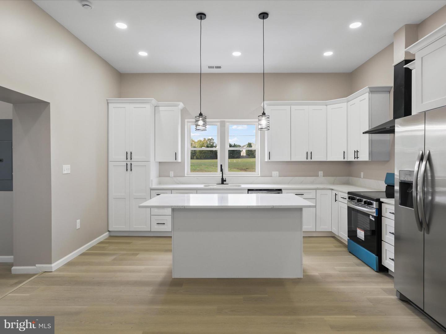 8039 CHANCELLOR RD, FREDERICKSBURG, Virginia 22407, 5 Bedrooms Bedrooms, ,4 BathroomsBathrooms,Residential,For sale,8039 CHANCELLOR RD,VASP2036706 MLS # VASP2036706