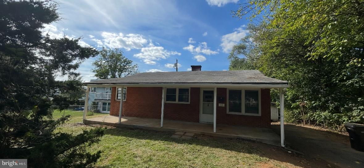 11 S EUCLID AVE, WINCHESTER, Virginia 22601, 3 Bedrooms Bedrooms, 4 Rooms Rooms,1 BathroomBathrooms,Residential,For sale,11 S EUCLID AVE,VAWI2009196 MLS # VAWI2009196