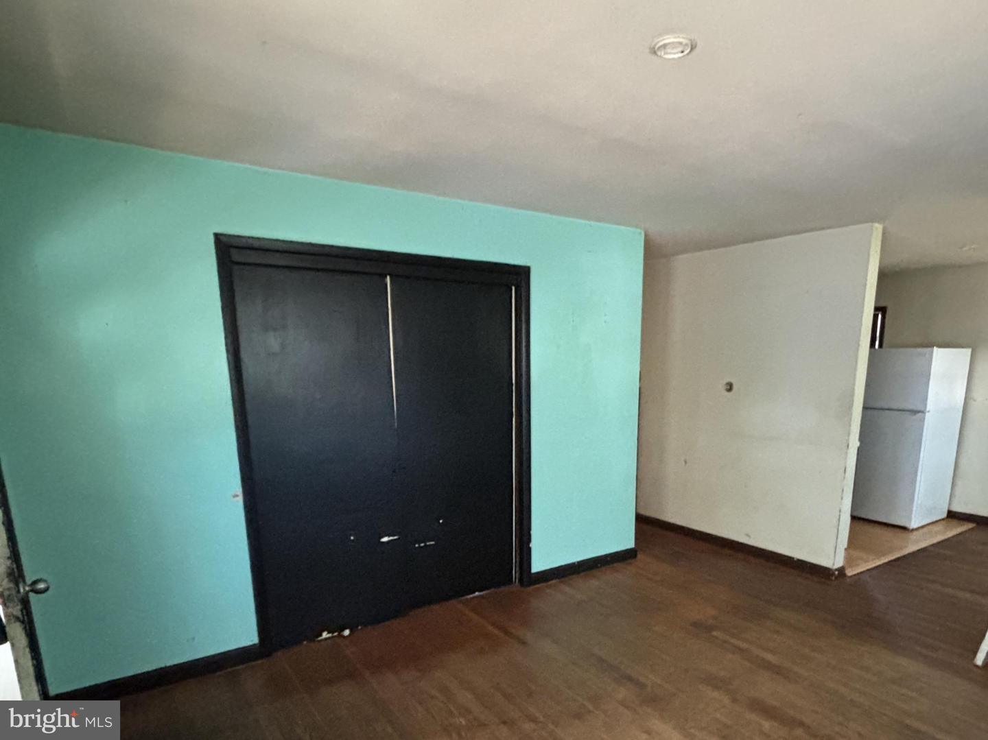 11 S EUCLID AVE, WINCHESTER, Virginia 22601, 3 Bedrooms Bedrooms, 4 Rooms Rooms,1 BathroomBathrooms,Residential,For sale,11 S EUCLID AVE,VAWI2009196 MLS # VAWI2009196