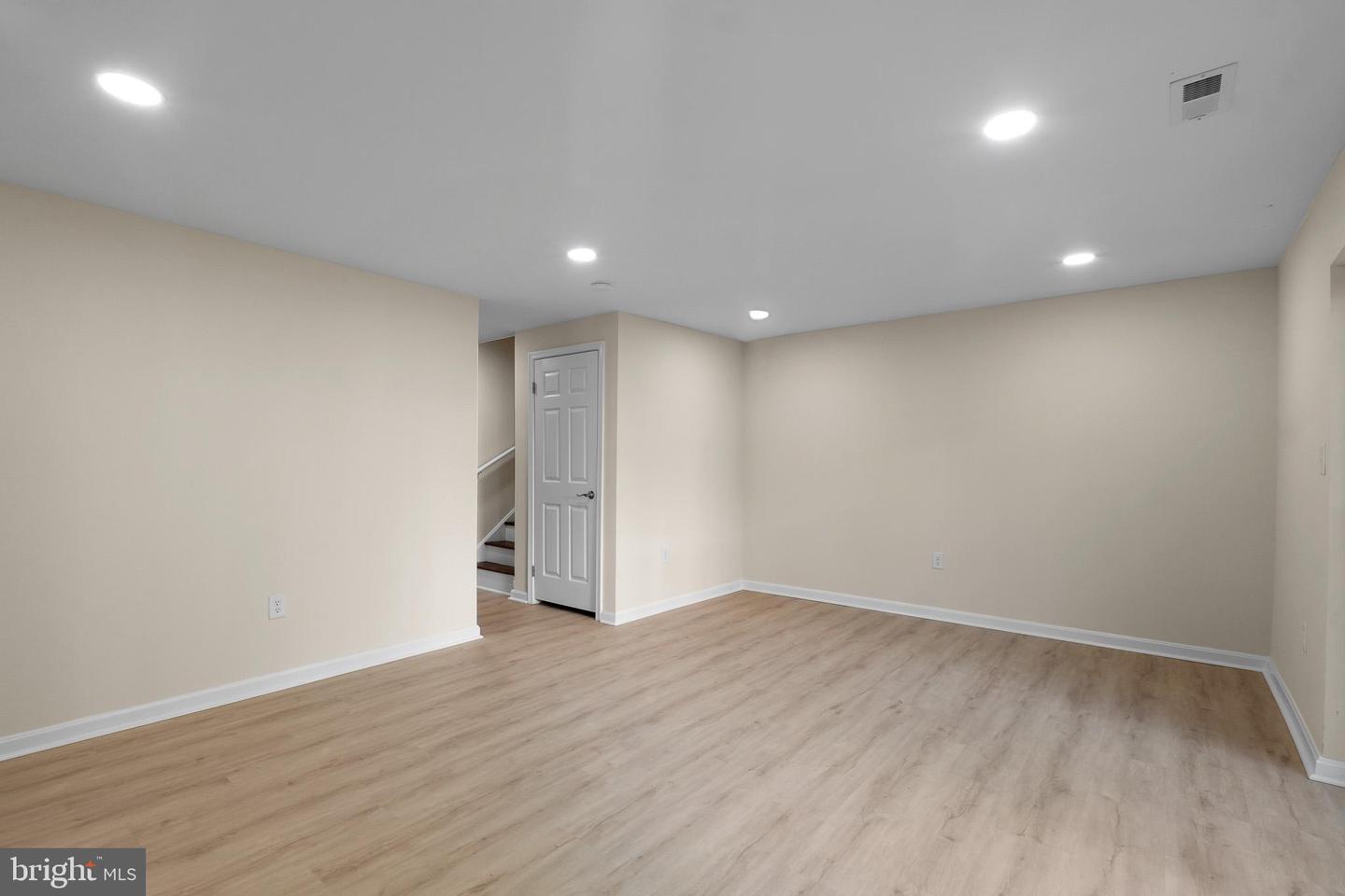 800 WHEELER HILL DR SE, WASHINGTON, District Of Columbia 20032, 4 Bedrooms Bedrooms, ,3 BathroomsBathrooms,Residential,For sale,800 WHEELER HILL DR SE,DCDC2225634 MLS # DCDC2225634