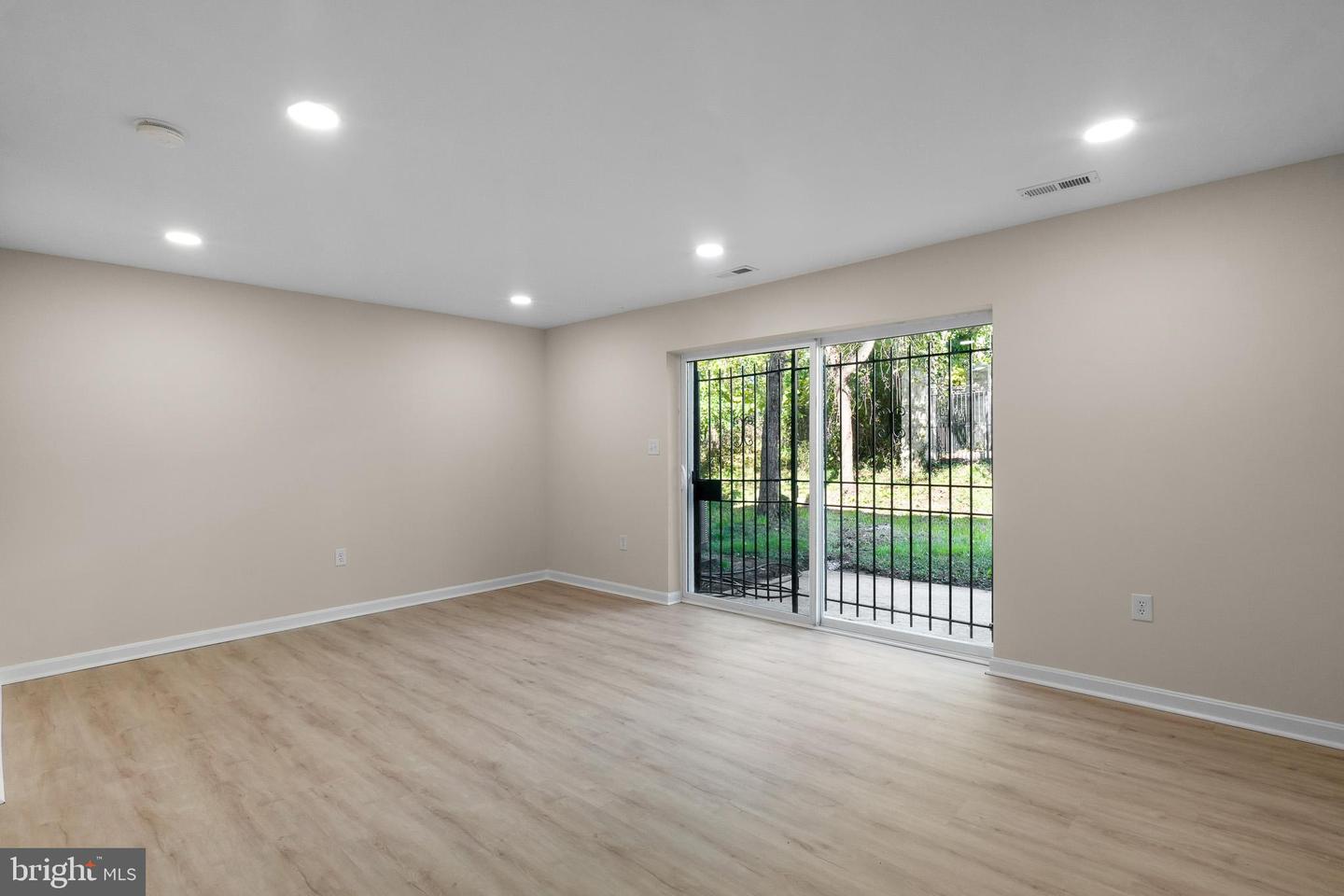 800 WHEELER HILL DR SE, WASHINGTON, District Of Columbia 20032, 4 Bedrooms Bedrooms, ,3 BathroomsBathrooms,Residential,For sale,800 WHEELER HILL DR SE,DCDC2225634 MLS # DCDC2225634