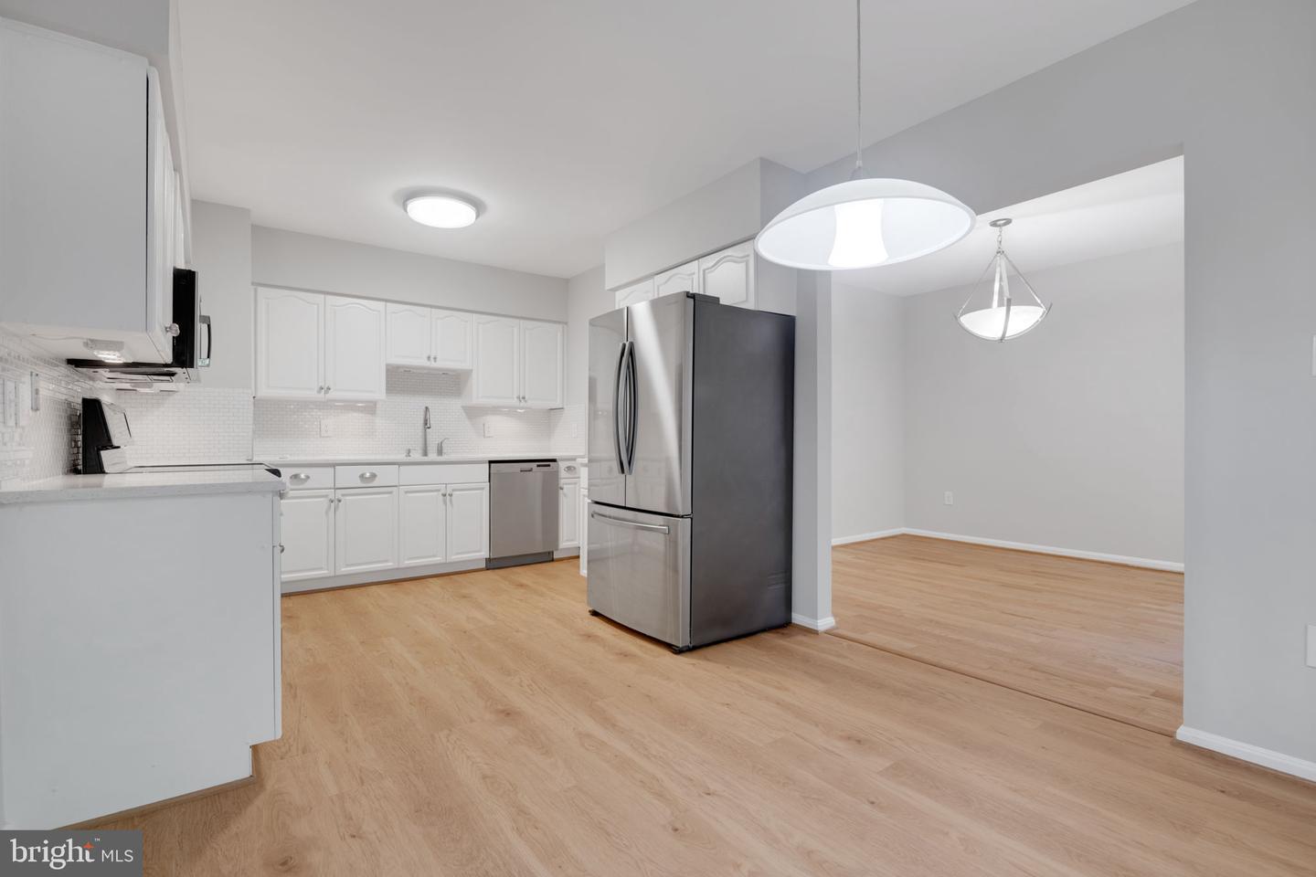 7267 OLDE LANTERN WAY, SPRINGFIELD, Virginia 22152, 3 Bedrooms Bedrooms, ,3 BathroomsBathrooms,Residential,For sale,7267 OLDE LANTERN WAY,VAFX2272850 MLS # VAFX2272850