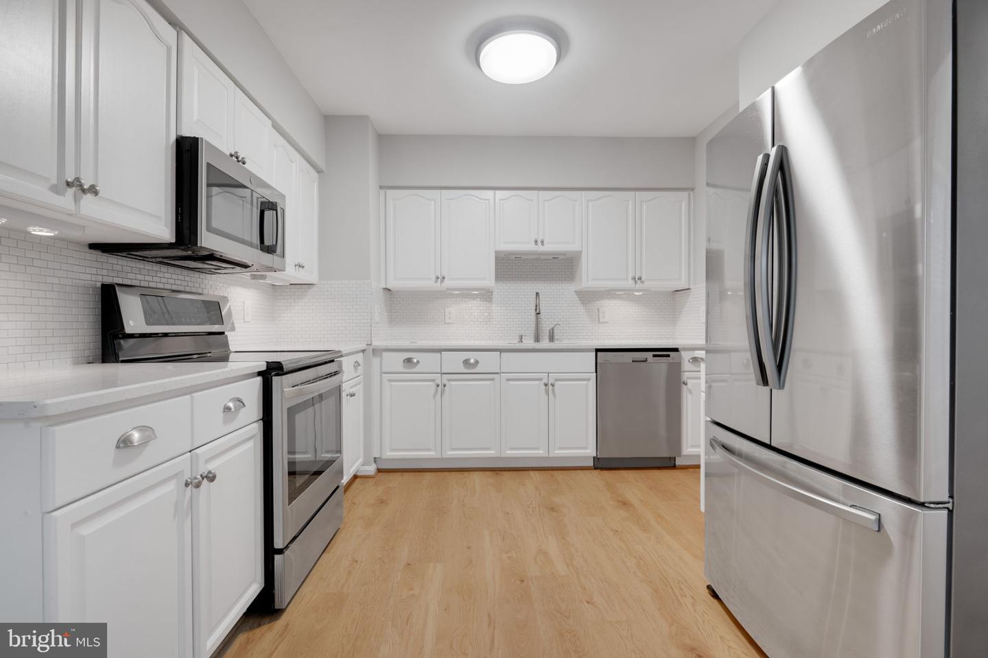 7267 OLDE LANTERN WAY, SPRINGFIELD, Virginia 22152, 3 Bedrooms Bedrooms, ,3 BathroomsBathrooms,Residential,For sale,7267 OLDE LANTERN WAY,VAFX2272850 MLS # VAFX2272850