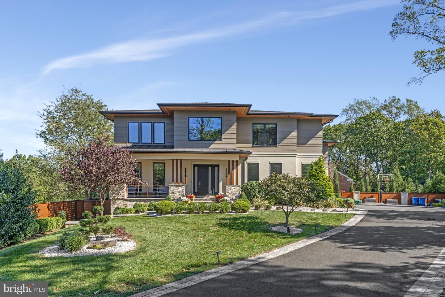 1549 BROOKHAVEN DR, MCLEAN, Virginia 22101, 7 Bedrooms Bedrooms, ,7 BathroomsBathrooms,Residential,For sale,1549 BROOKHAVEN DR,VAFX2211528 MLS # VAFX2211528