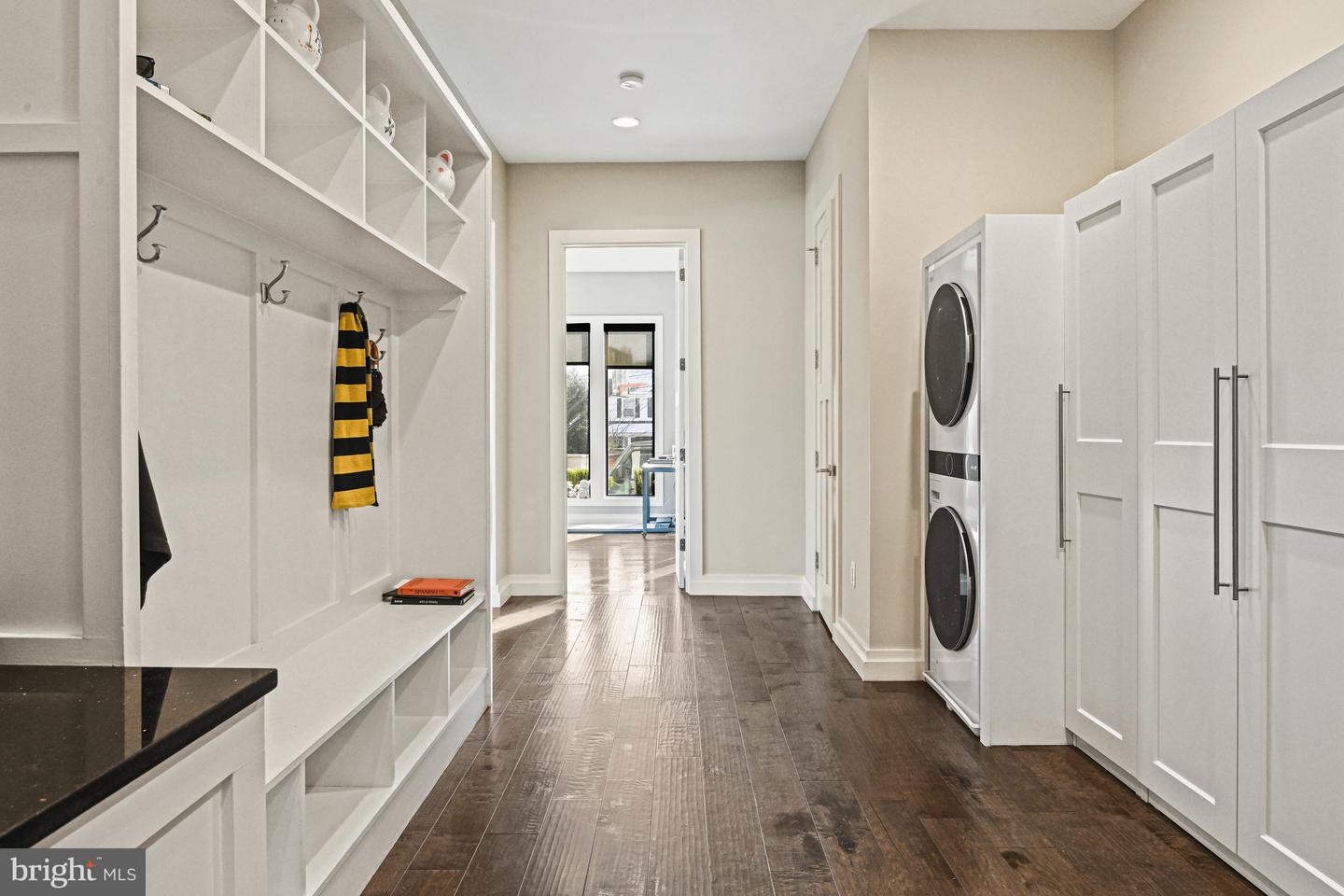 1549 BROOKHAVEN DR, MCLEAN, Virginia 22101, 7 Bedrooms Bedrooms, ,7 BathroomsBathrooms,Residential,For sale,1549 BROOKHAVEN DR,VAFX2211528 MLS # VAFX2211528