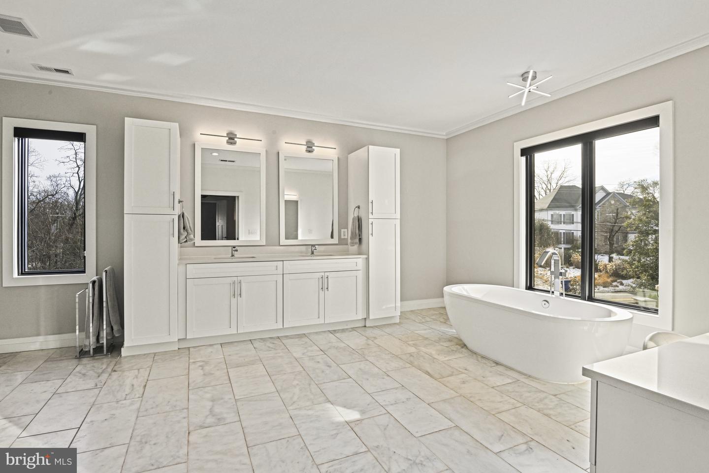 1549 BROOKHAVEN DR, MCLEAN, Virginia 22101, 7 Bedrooms Bedrooms, ,7 BathroomsBathrooms,Residential,For sale,1549 BROOKHAVEN DR,VAFX2211528 MLS # VAFX2211528