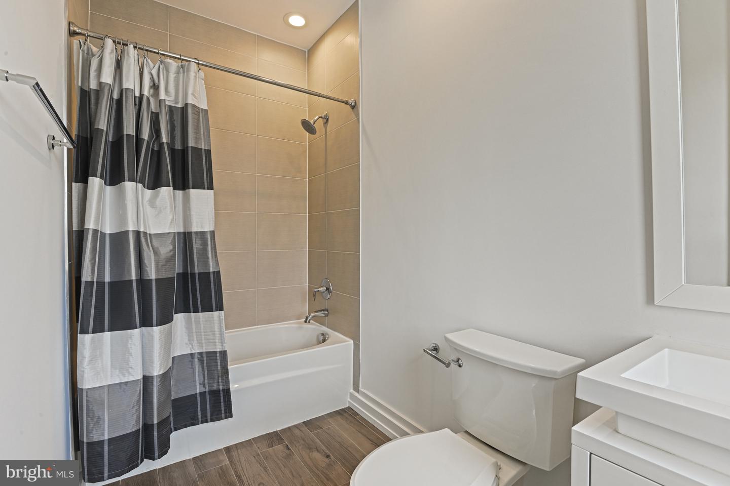 1549 BROOKHAVEN DR, MCLEAN, Virginia 22101, 7 Bedrooms Bedrooms, ,7 BathroomsBathrooms,Residential,For sale,1549 BROOKHAVEN DR,VAFX2211528 MLS # VAFX2211528