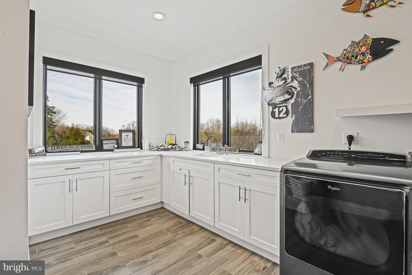 1549 BROOKHAVEN DR, MCLEAN, Virginia 22101, 7 Bedrooms Bedrooms, ,7 BathroomsBathrooms,Residential,For sale,1549 BROOKHAVEN DR,VAFX2211528 MLS # VAFX2211528