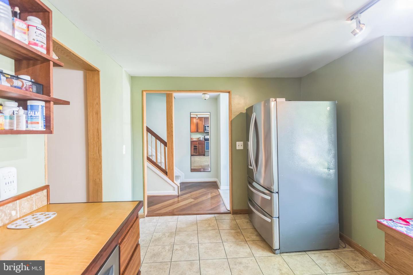 9427 CANDLEBERRY CT, BURKE, Virginia 22015, 3 Bedrooms Bedrooms, ,2 BathroomsBathrooms,Residential,For sale,9427 CANDLEBERRY CT,VAFX2235274 MLS # VAFX2235274