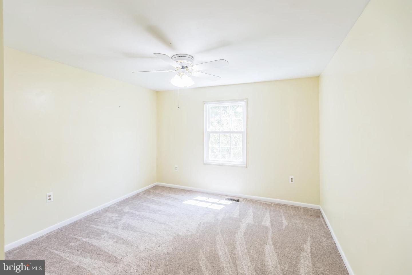 9427 CANDLEBERRY CT, BURKE, Virginia 22015, 3 Bedrooms Bedrooms, ,2 BathroomsBathrooms,Residential,For sale,9427 CANDLEBERRY CT,VAFX2235274 MLS # VAFX2235274