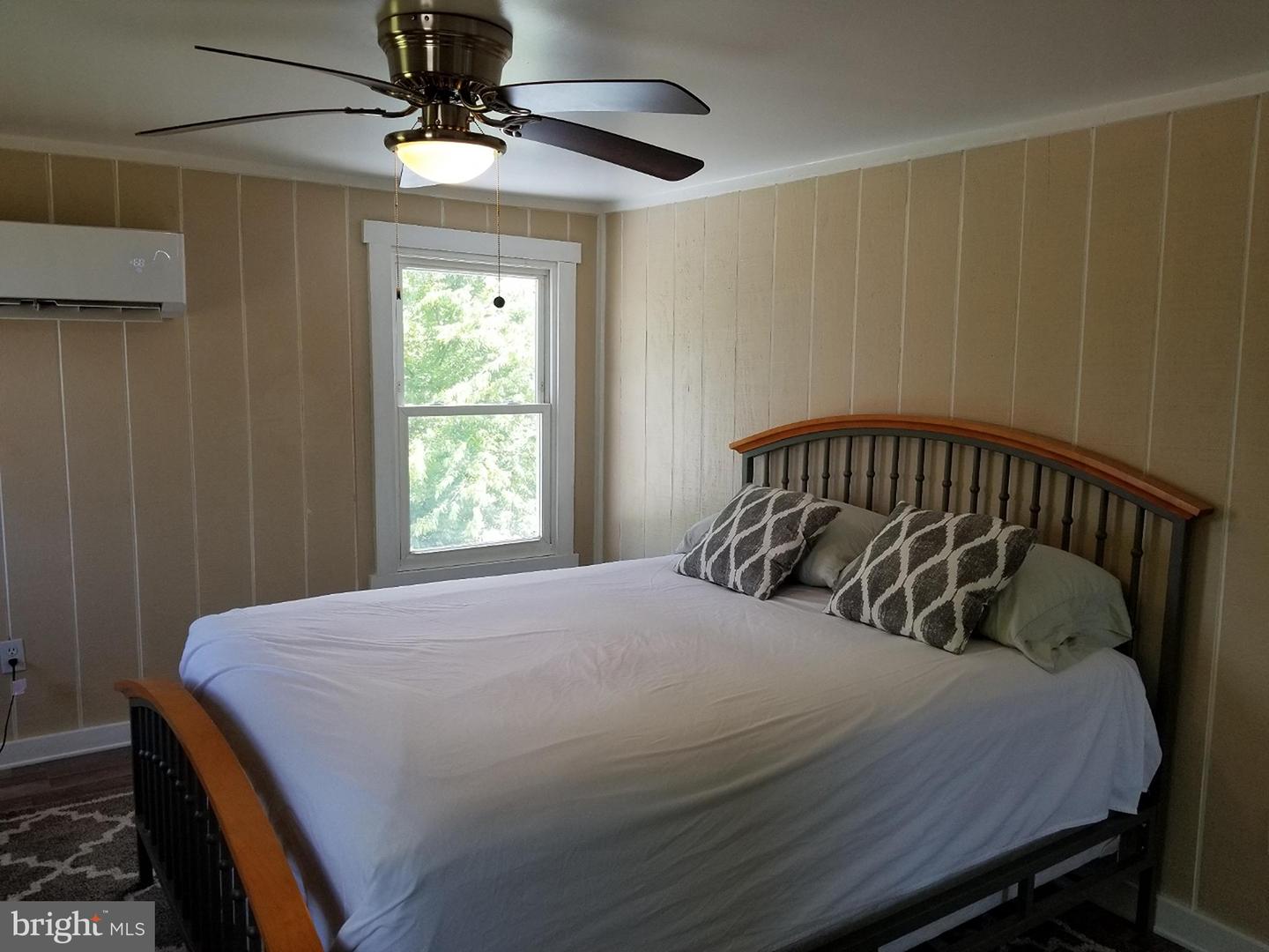 215 IRVING AVE N, COLONIAL BEACH, Virginia 22443, 1 Bedroom Bedrooms, ,1 BathroomBathrooms,Residential,For sale,215 IRVING AVE N,VAWE2009200 MLS # VAWE2009200