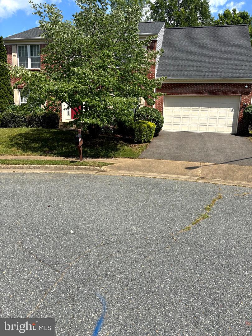 14595 CHARITY CT, WOODBRIDGE, Virginia 22193, 4 Bedrooms Bedrooms, ,3 BathroomsBathrooms,Residential,For sale,14595 CHARITY CT,VAPW2098774 MLS # VAPW2098774